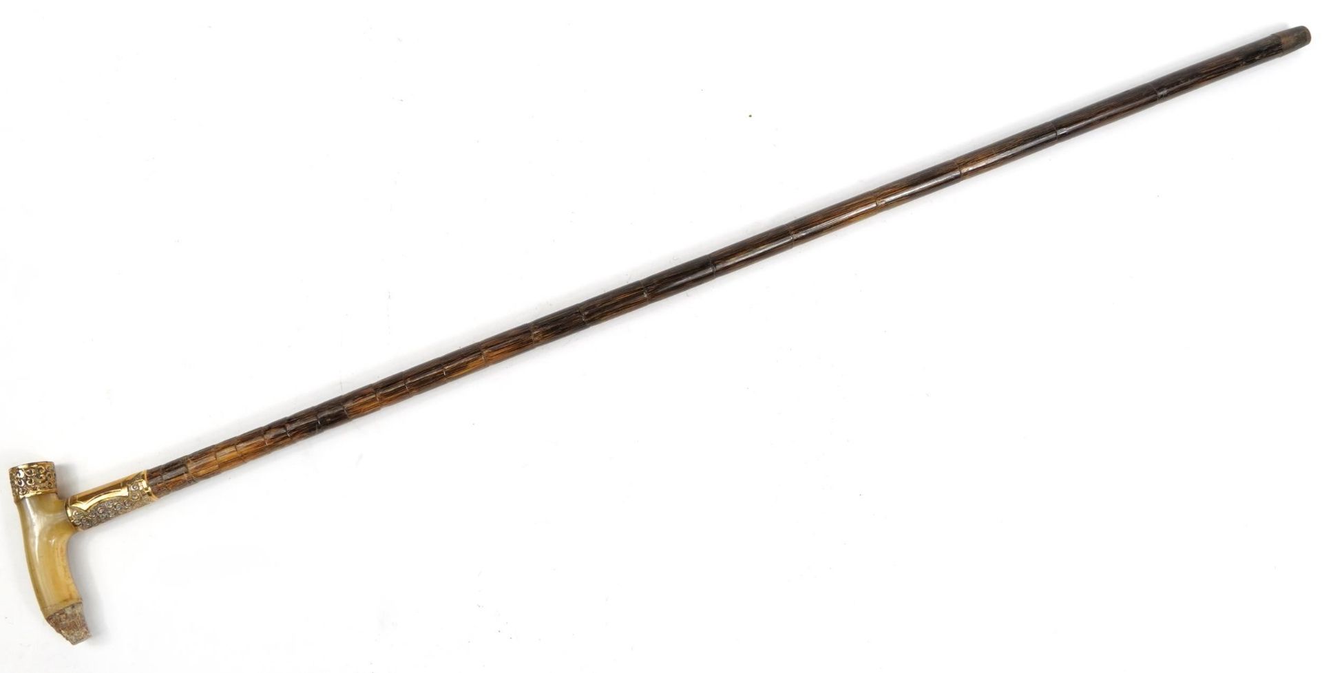 Bamboo walking stick with horn handle and gilt metal mounts, 90cm in length - Image 3 of 4