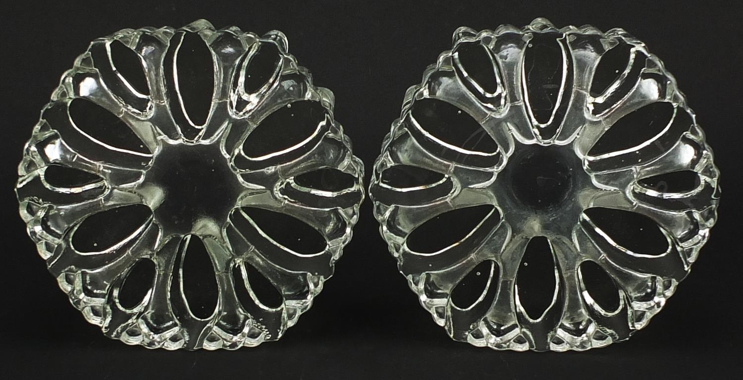 Pair of Scandinavian design candleholders, each 15.5cm in diameter - Image 4 of 4