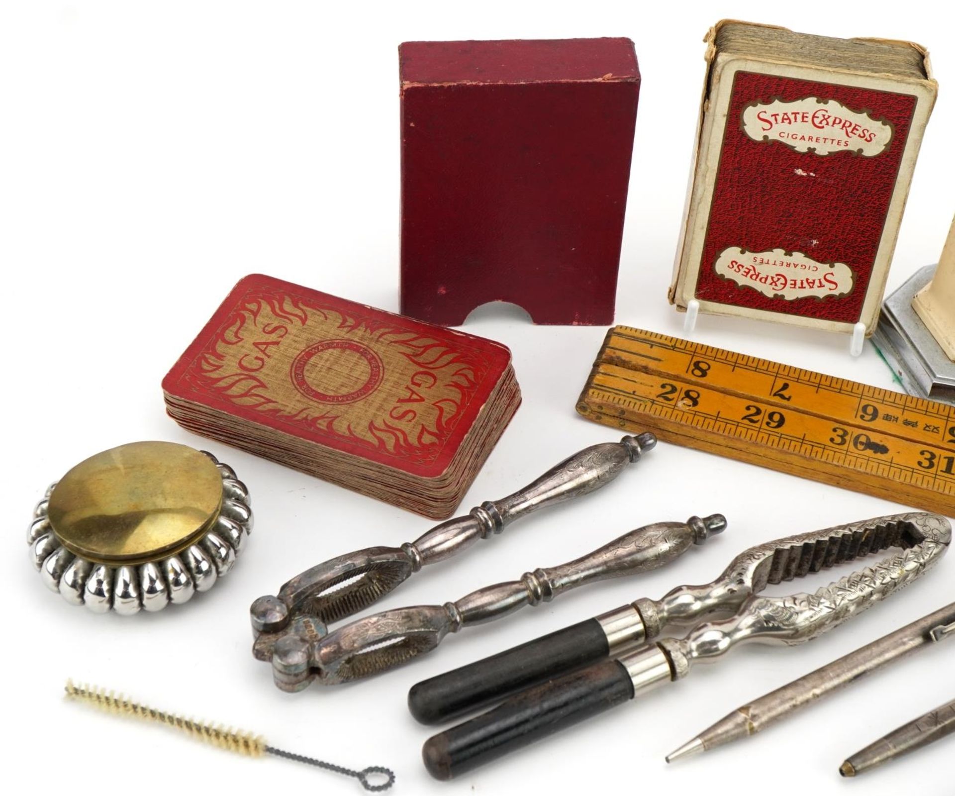 Objects and sundry items including an Art Deco enamelled table lighter, propelling pencils and - Image 2 of 4