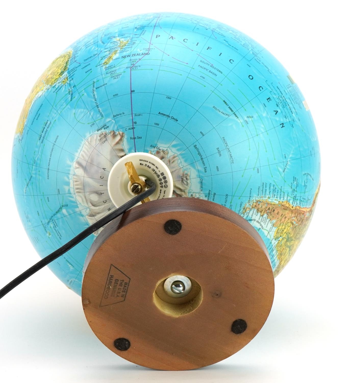 Replogle twelve inch table globe lamp - Image 5 of 5