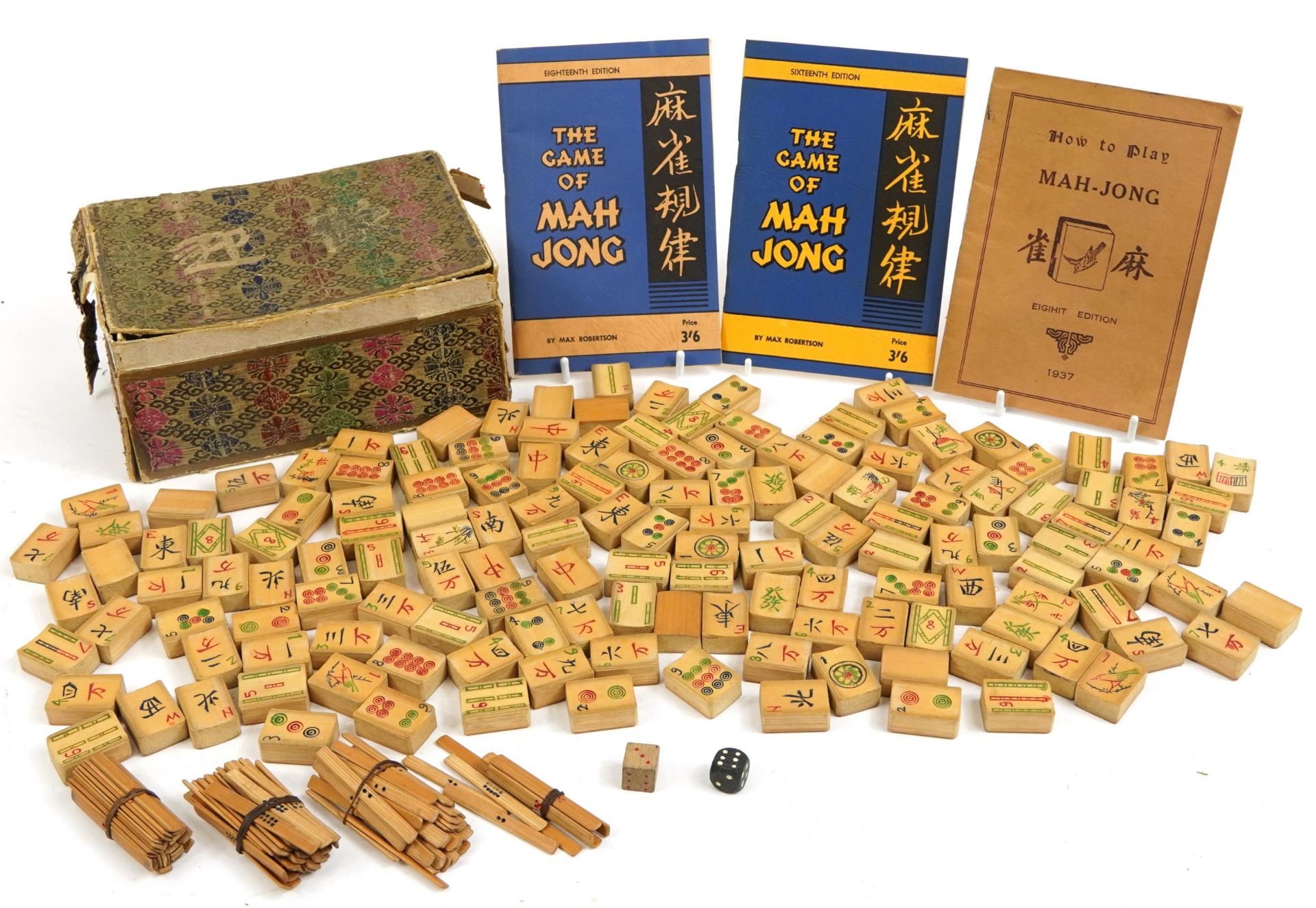 Chinese bamboo Mahjong set with box