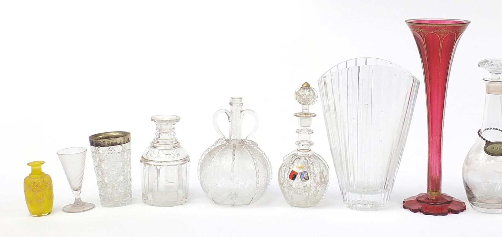 Victorian and later glassware including large Bohemian design overlaid vase, jugs and vases. the - Bild 2 aus 3