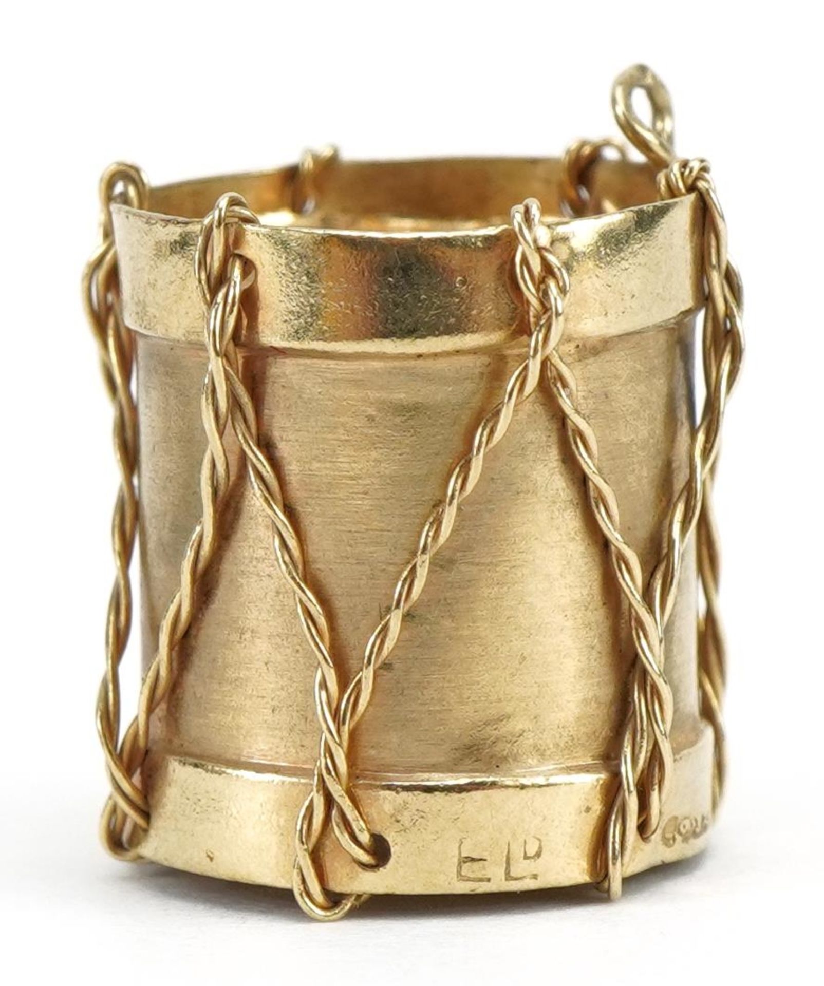 Military interest 9ct gold drum charm, 1.6cm high, 2.5g