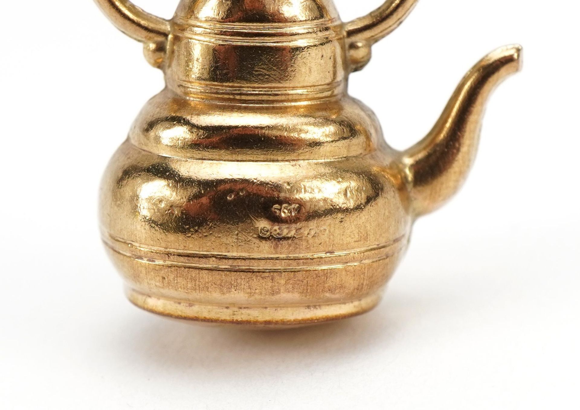 Large 9ct gold teapot charm, 2.7cm high, 2.5g - Bild 3 aus 3