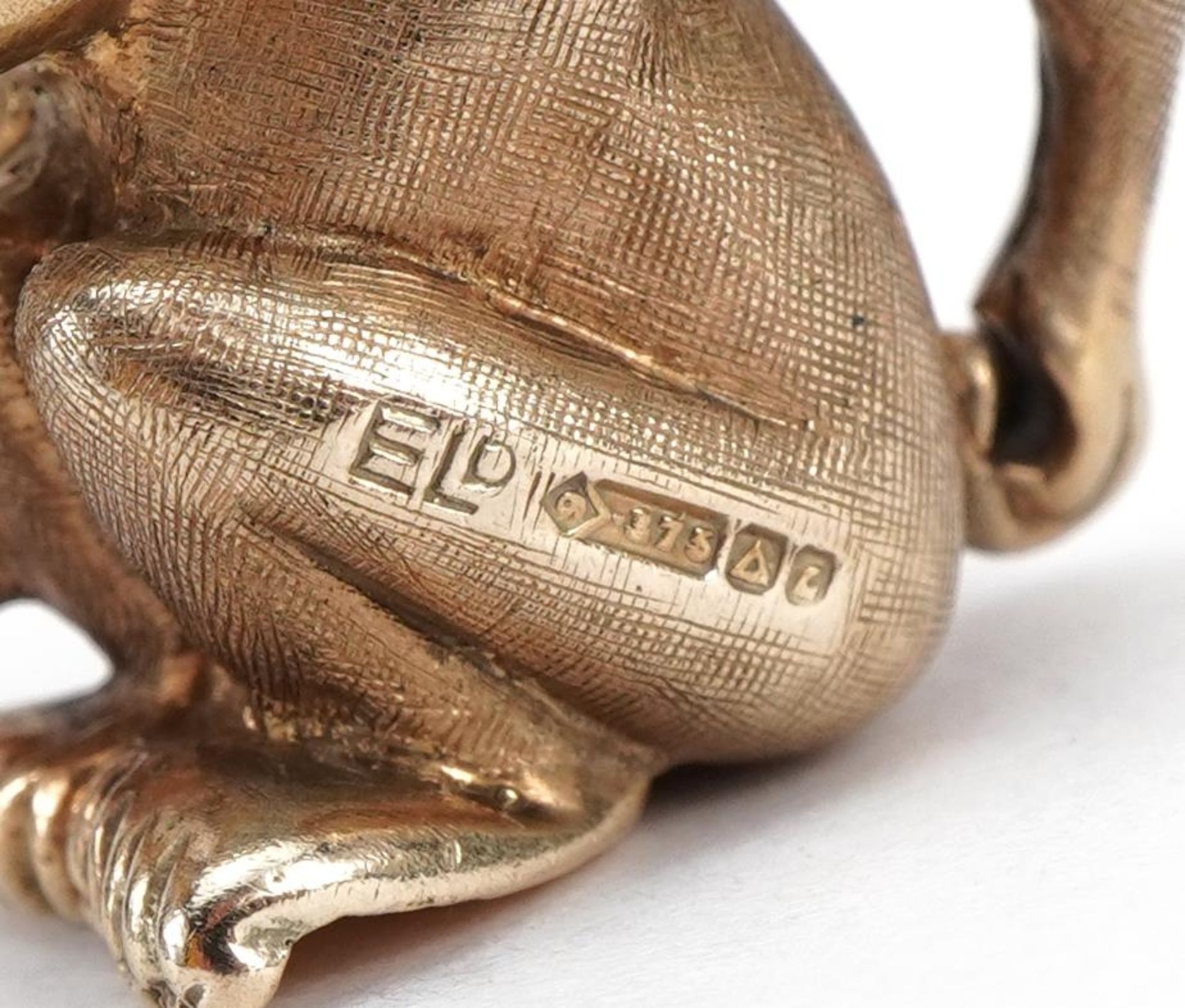 9ct gold monkey pendant with ruby set eyes, 2.3cm high, 6.8g - Image 2 of 3