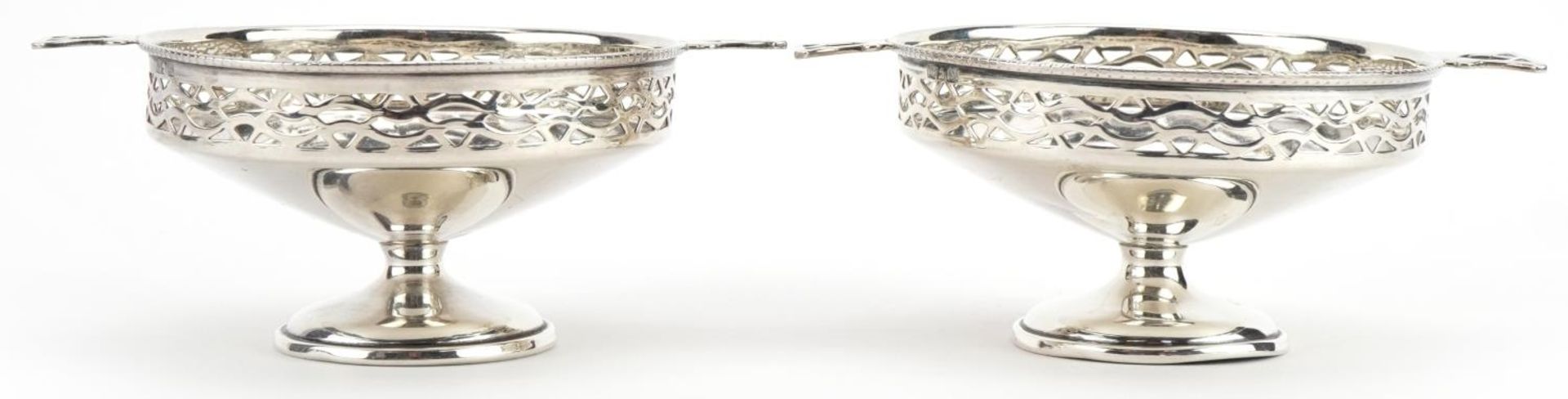 Pair of continental Arts & Crafts pierced silver pedestal bonbon dishes with twin handles, 5cm - Image 2 of 4