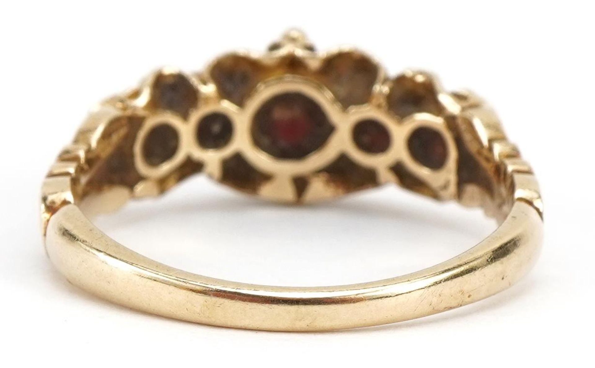 Victorian style 9ct gold garnet five stone ring, size P, 2.7g - Bild 2 aus 3