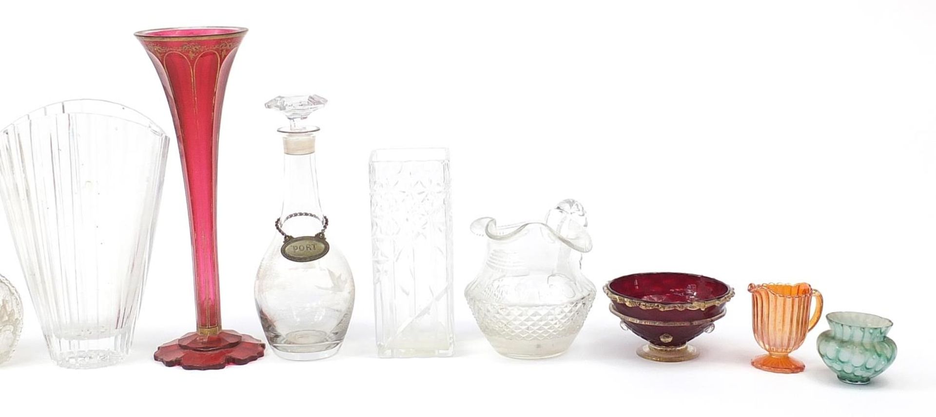 Victorian and later glassware including large Bohemian design overlaid vase, jugs and vases. the - Bild 3 aus 3