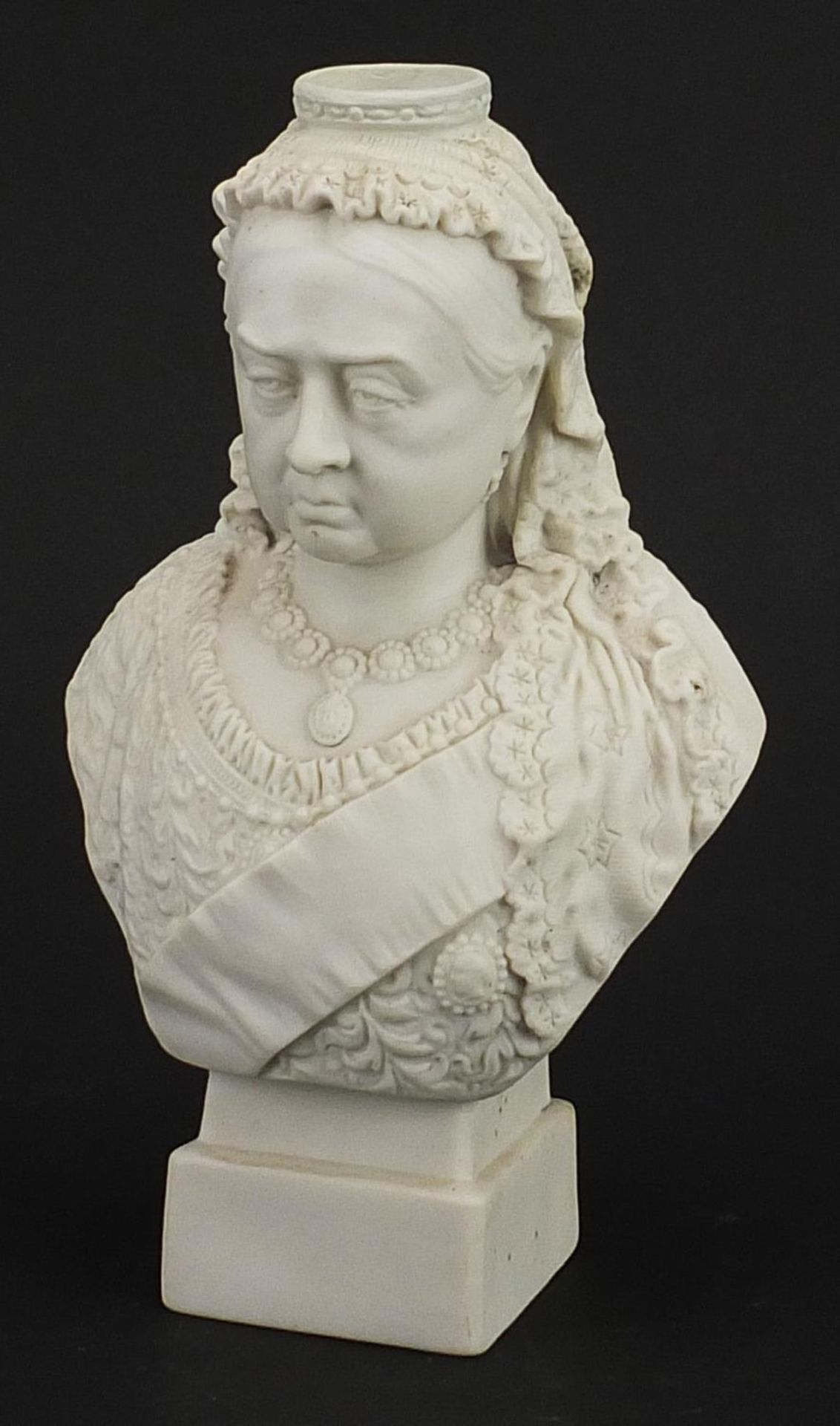 Robinson & Leadbeater parian ware bust of Queen Victoria commemorating the 60th year of her reign,