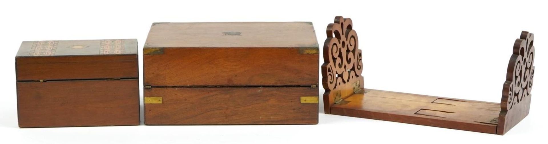 19th century campaign style mahogany writing slope, inlaid workbox and a folding book slide, the - Bild 3 aus 4