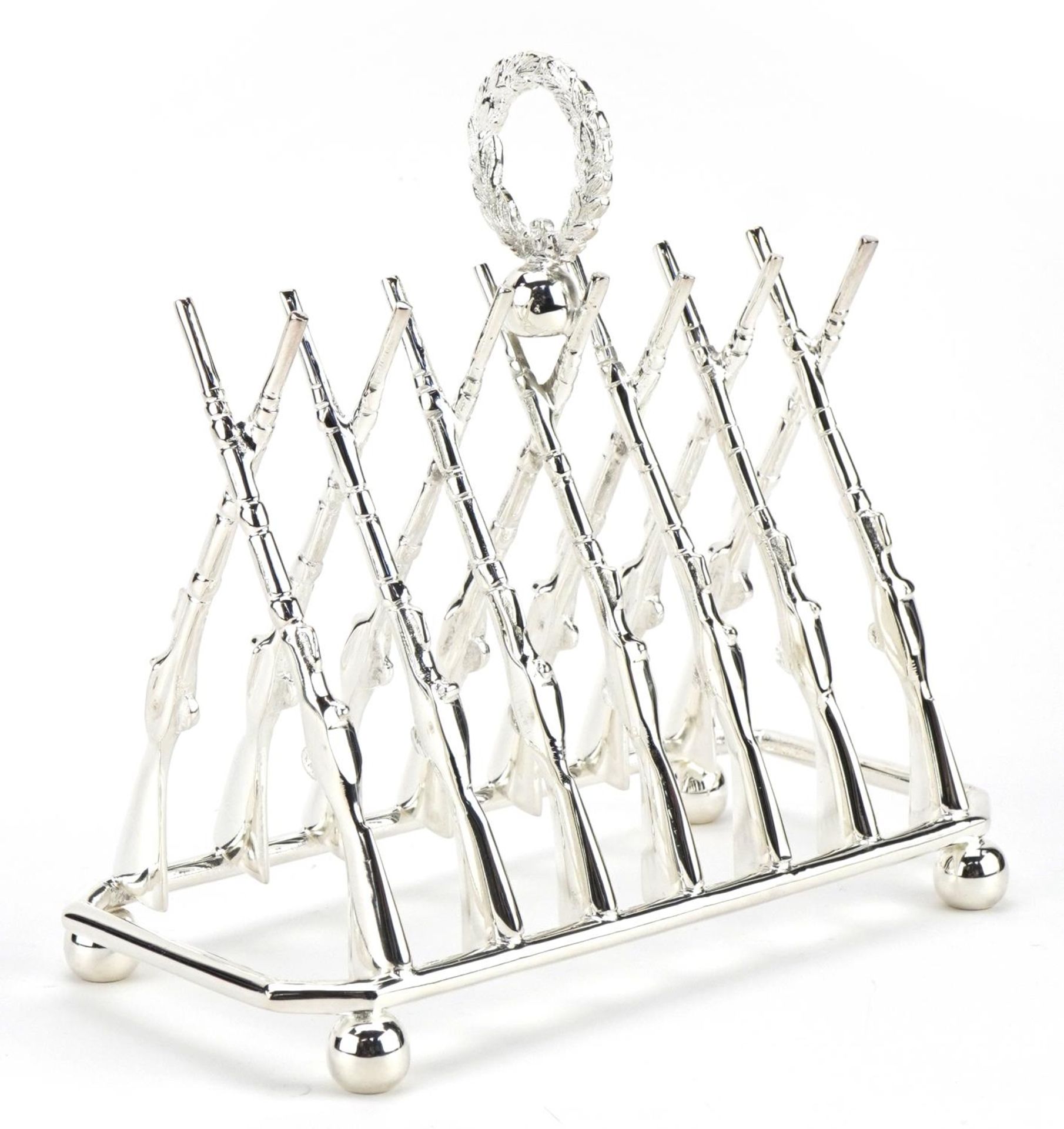 Rifle design silver plated six slice toast rack, 19.5cm wide - Bild 2 aus 4