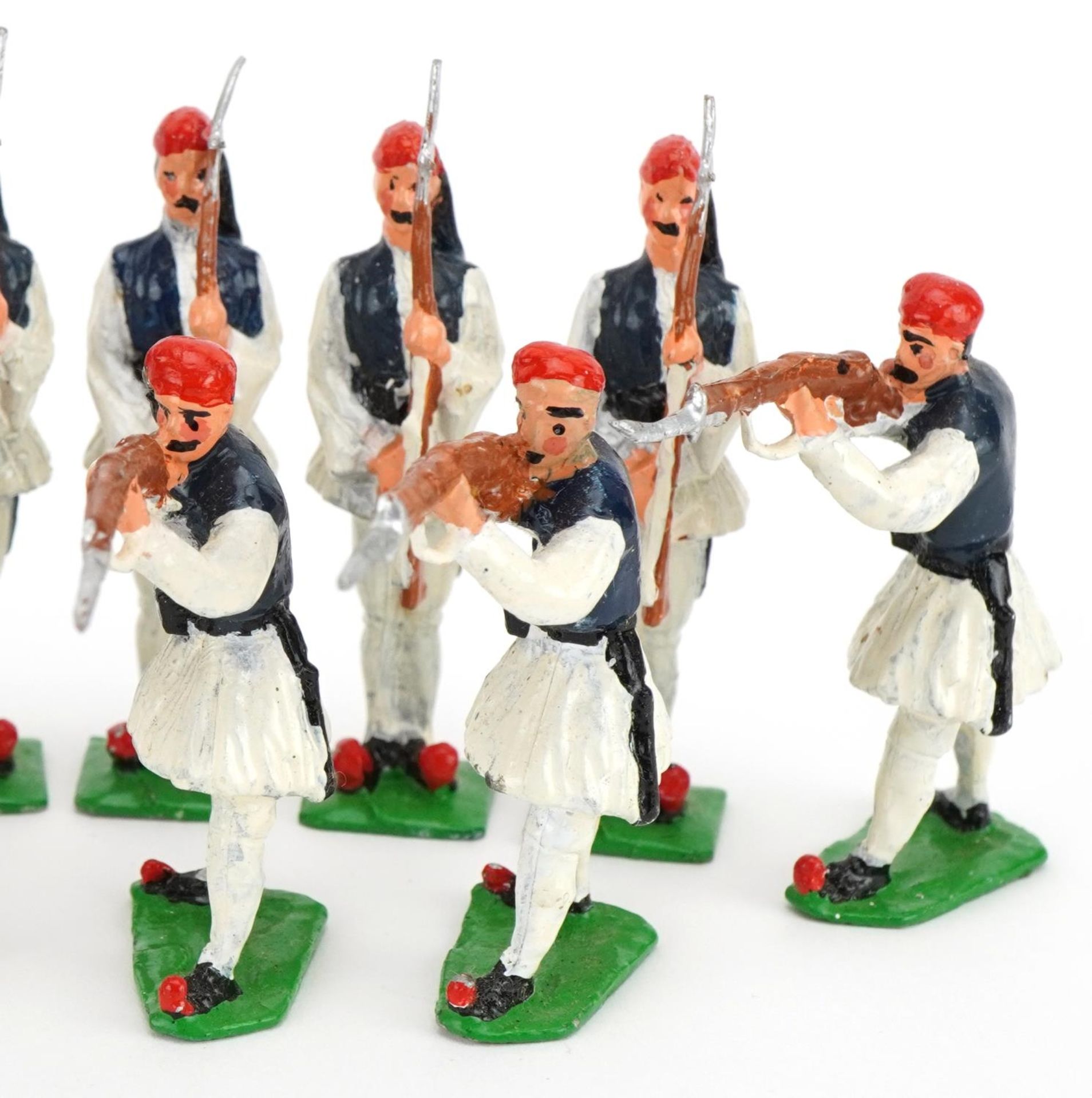 Twelve hand painted lead model soldiers, the largest 6cm high - Image 3 of 3