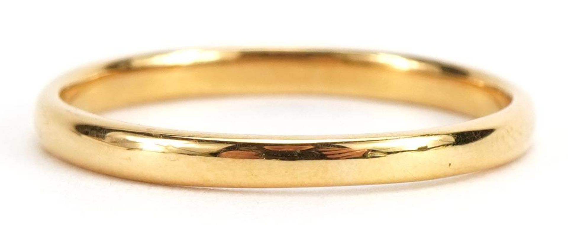 22ct gold wedding band, Birmingham 1951, size P, 2.2g