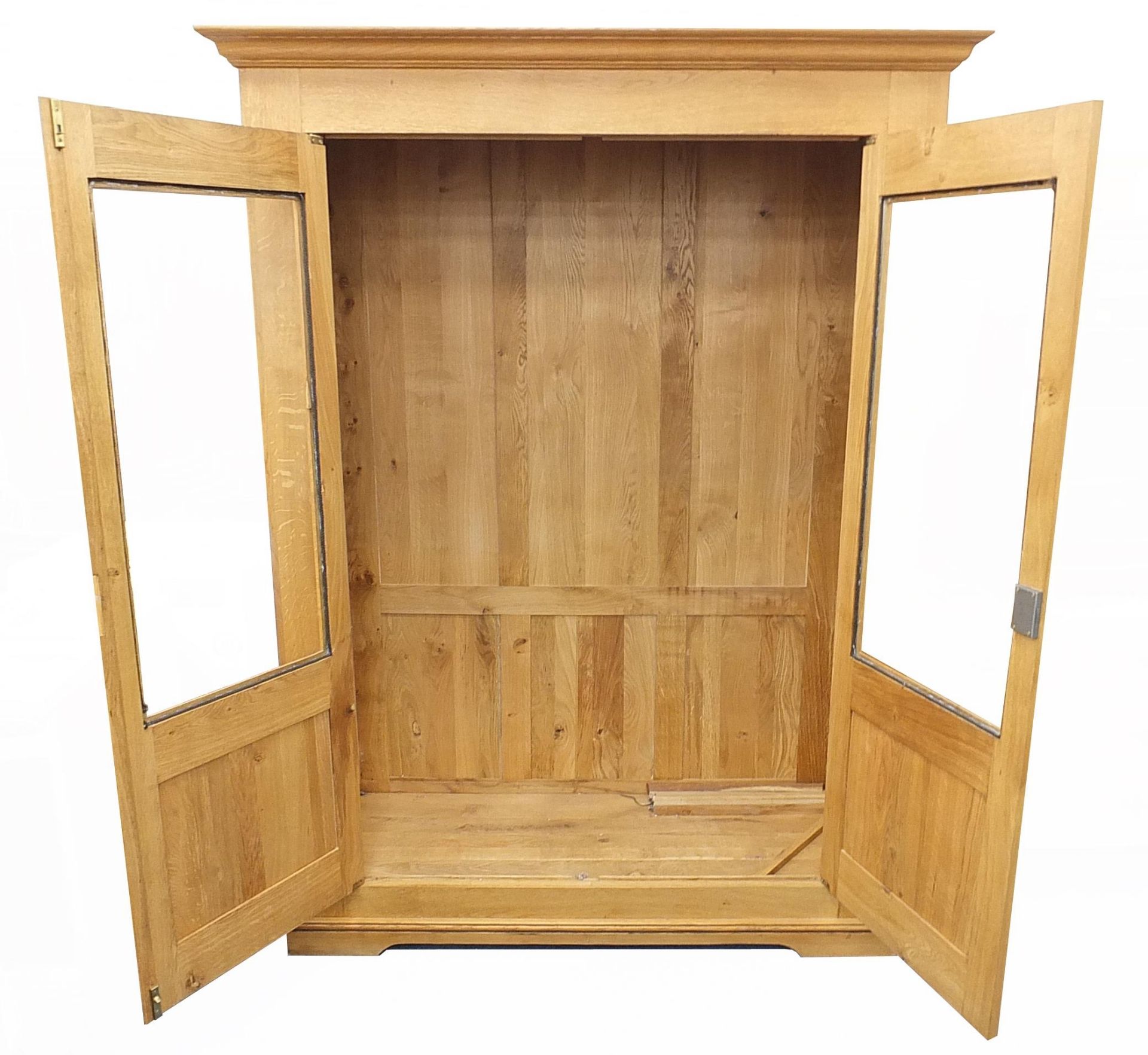 Large contemporary light oak bookcase, 200cm H x 150cm W x 62cm D - Image 2 of 3