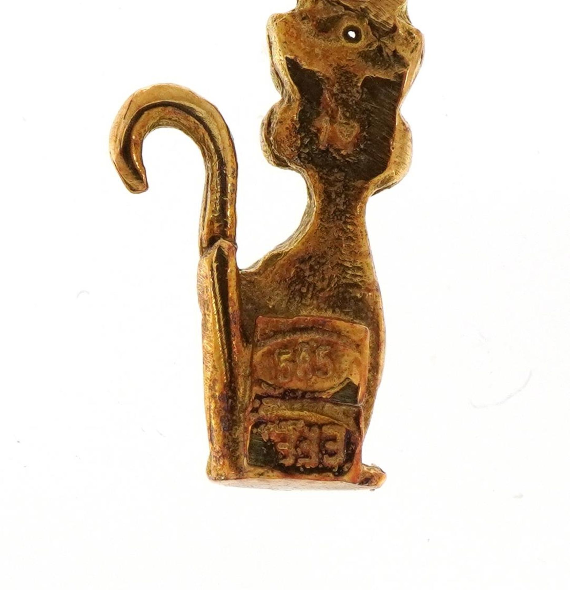 14ct gold cat pendant, 2.2cm high, 1.3g - Bild 3 aus 3