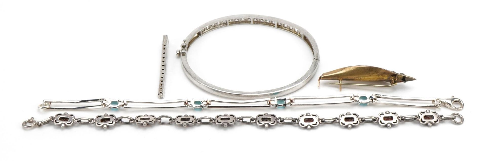 Silver jewellery comprising two gem set bracelets, hinged bangle and pendant set with black stones - Bild 4 aus 5