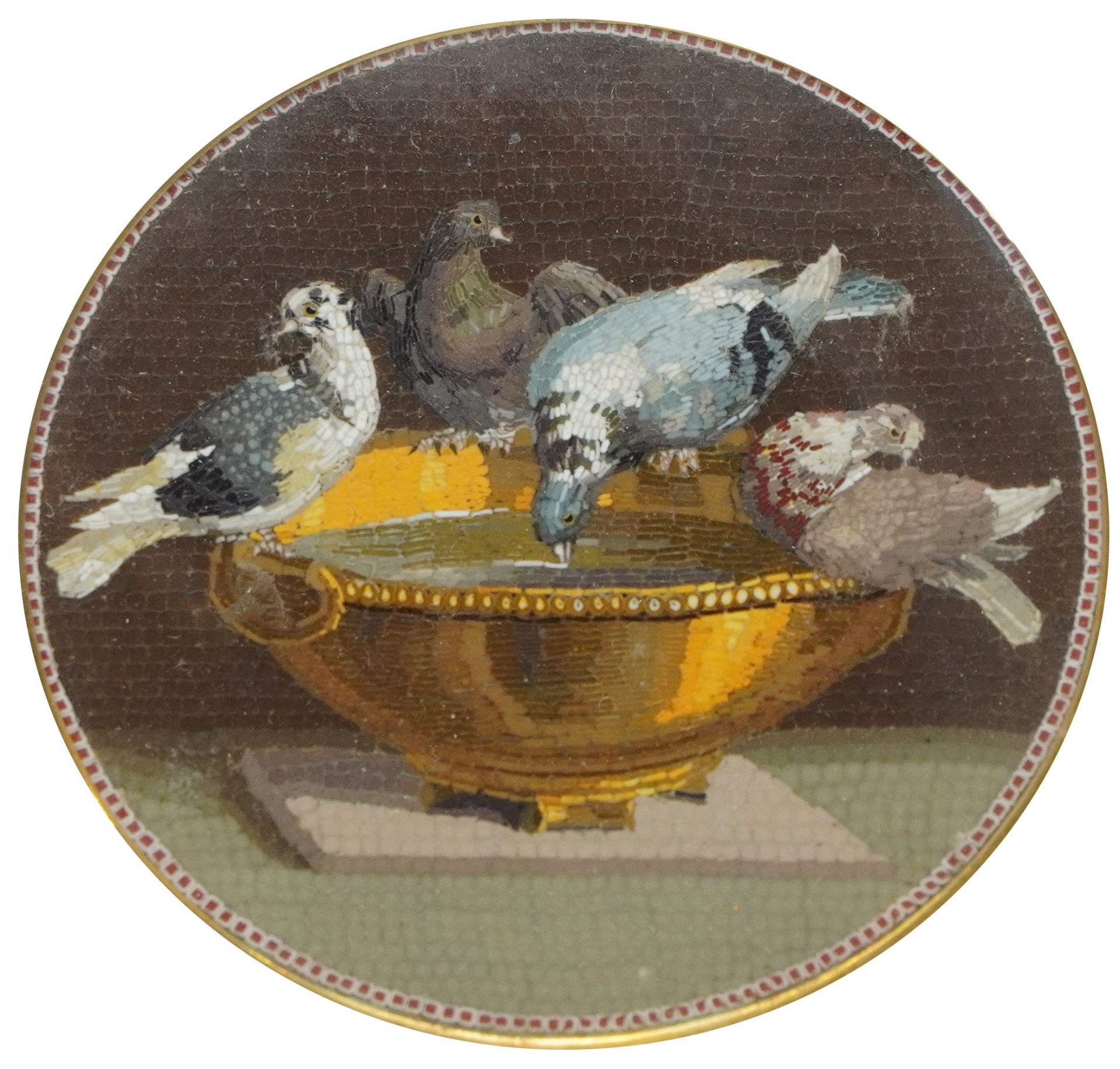 19th century Italian circular micromosaic panel depicting The Capitoline Doves, housed in a gilt - Bild 2 aus 3