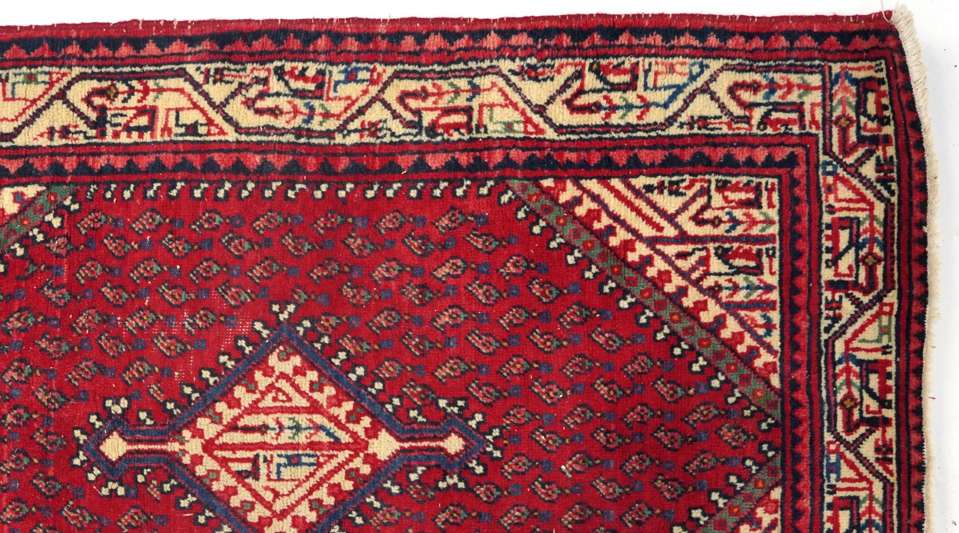 Rectangular Middle Eastern red ground rug, 155cm x 105cm - Bild 3 aus 6