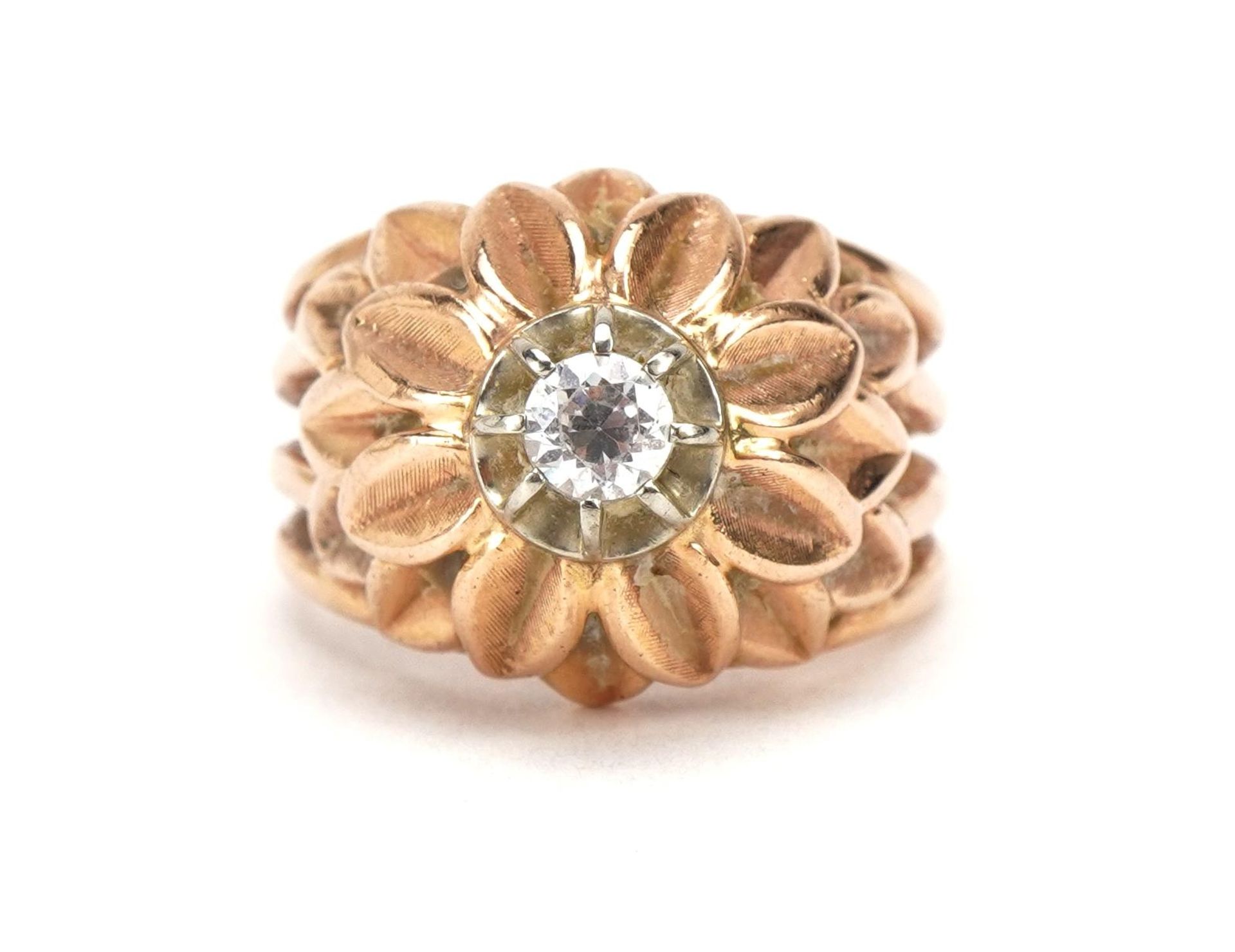 18ct rose gold flower head ring set with a clear stone, size M, 8.4g