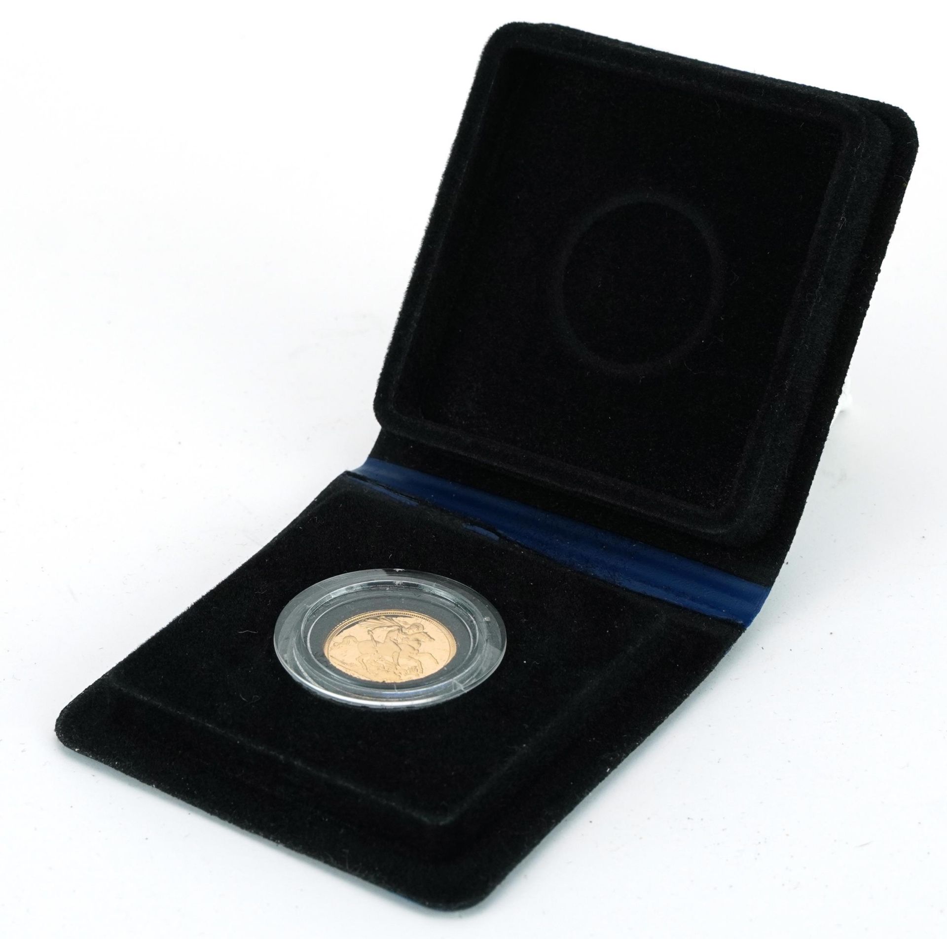 Elizabeth II 1979 gold proof sovereign with fitted case and box