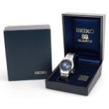 Seiko, gentlemen's Seiko type II stainless steel quartz wristwatch with date aperture, the case