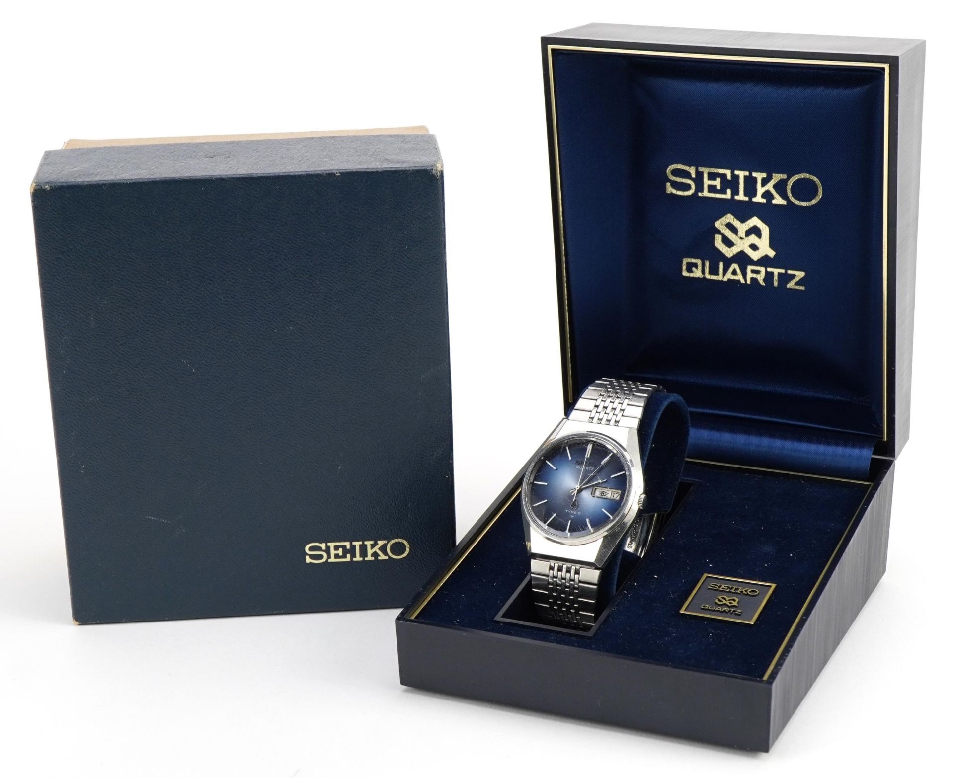 Seiko, gentlemen's Seiko type II stainless steel quartz wristwatch with date aperture, the case