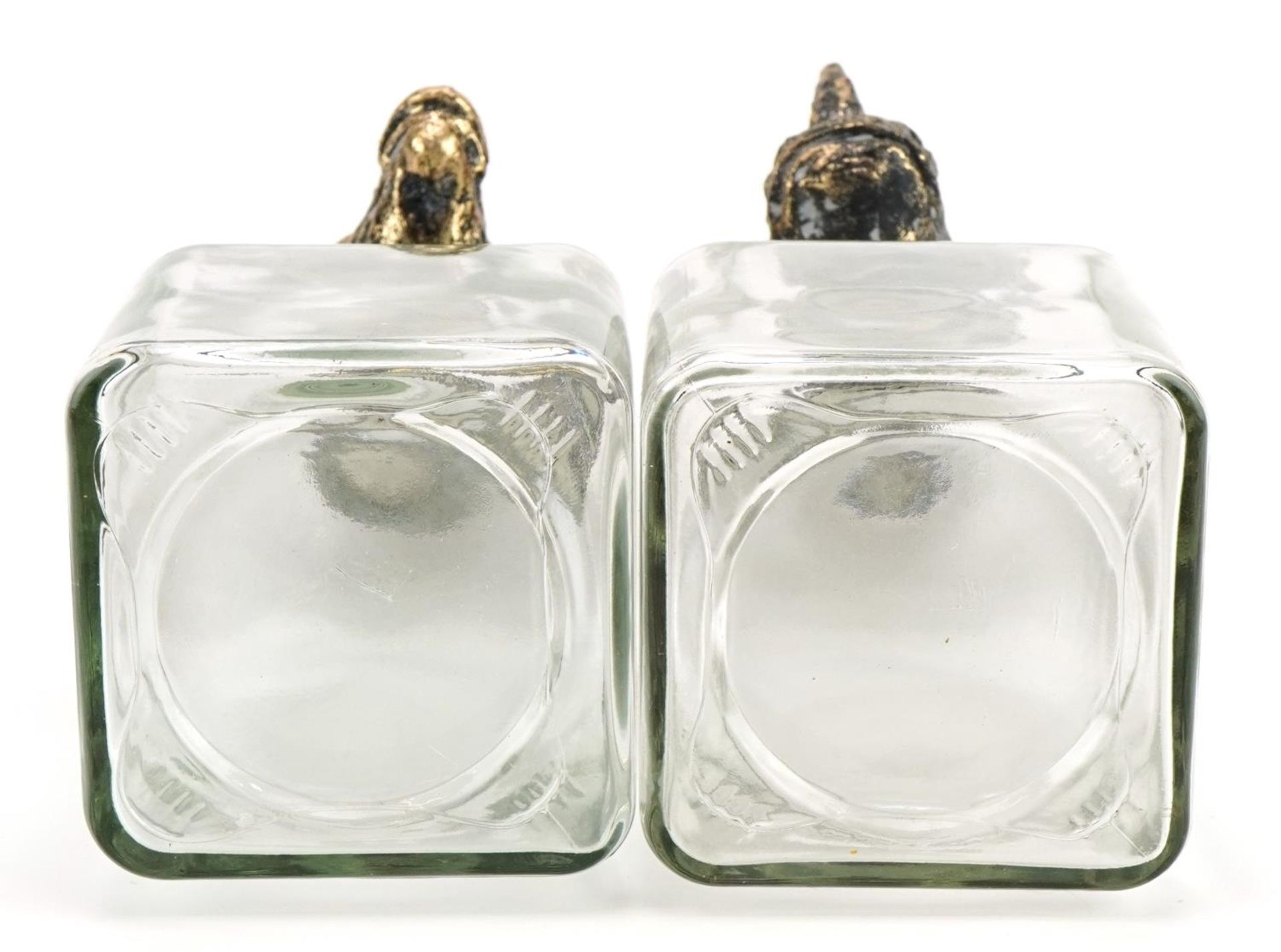 Pair of novelty glass decanters with rhinoceros and giraffe head stoppers, the largest 25cm high - Image 3 of 3