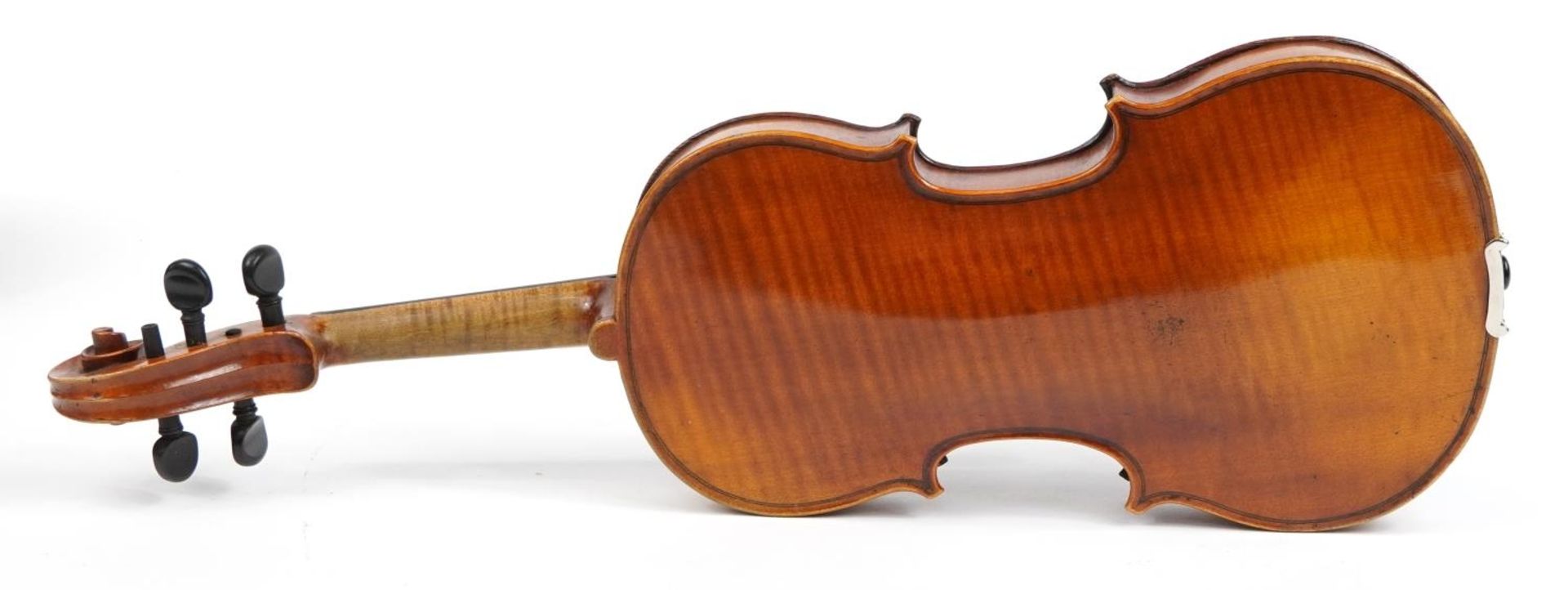 Old wooden violin with one piece back and case, the violin back 14 inches in length - Bild 3 aus 5