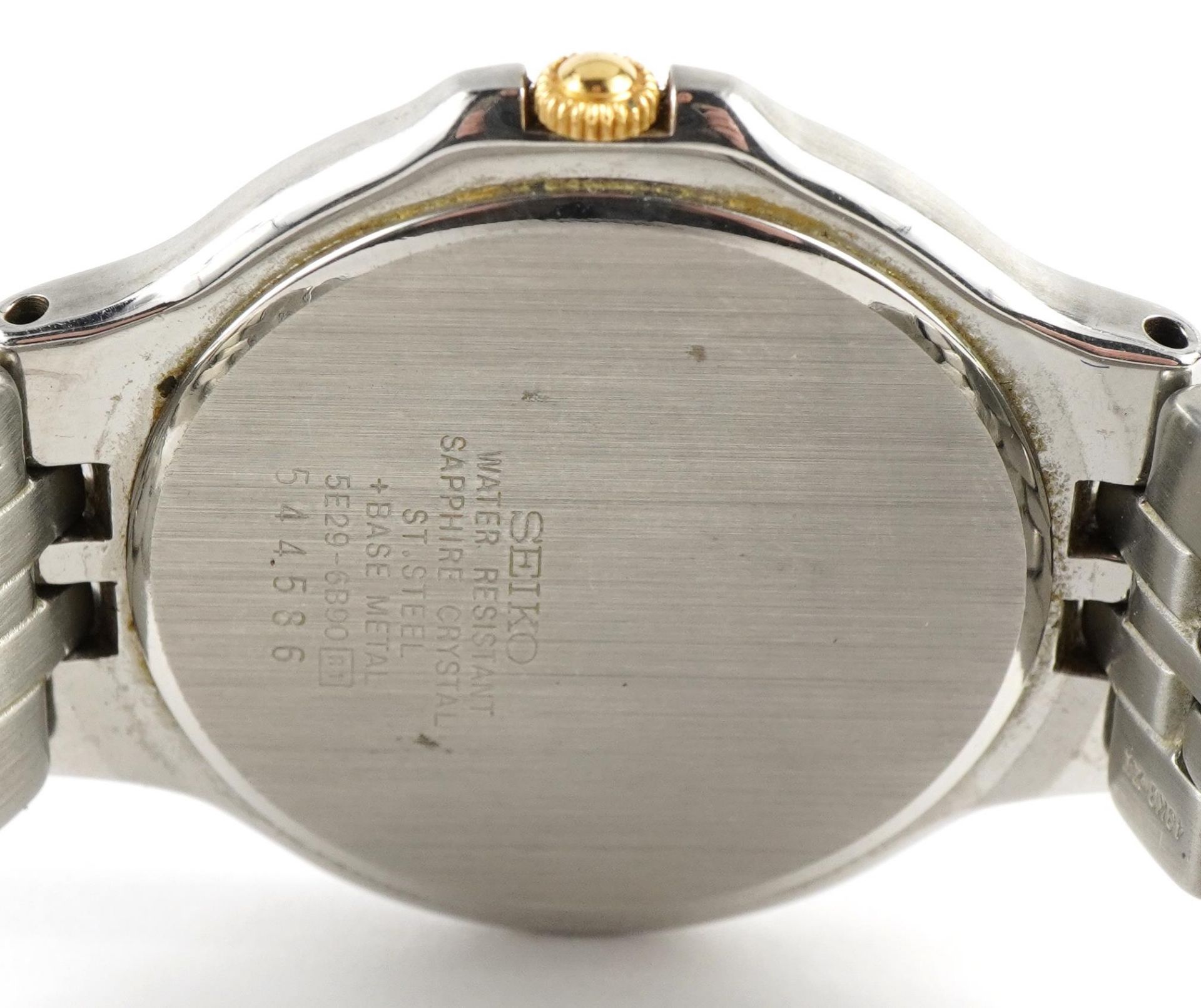 Seiko, gentlemen's stainless steel wristwatch with date aperture, the case numbered 544586, the case - Image 4 of 5