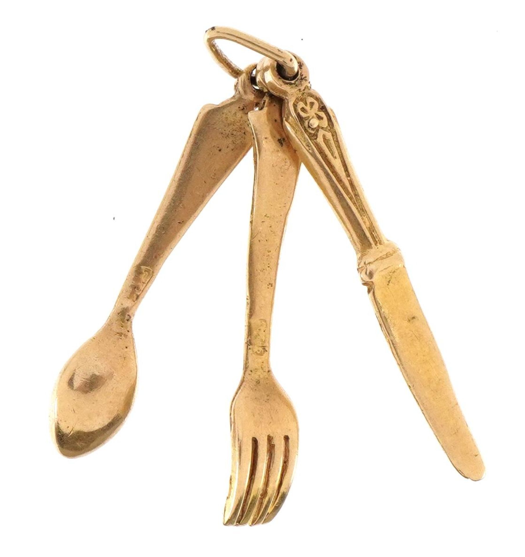 9ct gold knife, fork and spoon charm, 2.5cm high, 1.5g - Bild 3 aus 3