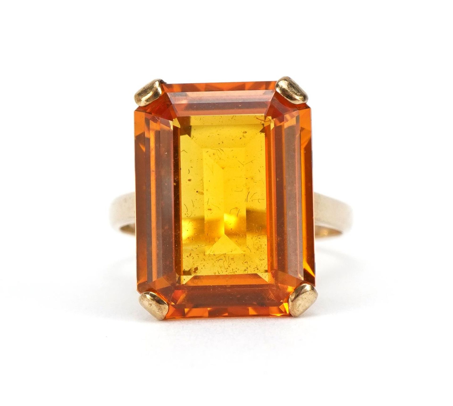 9ct gold orange stone solitaire ring, the orange stone approximately 16.1mm x 12.2mm, size L, 5.0g