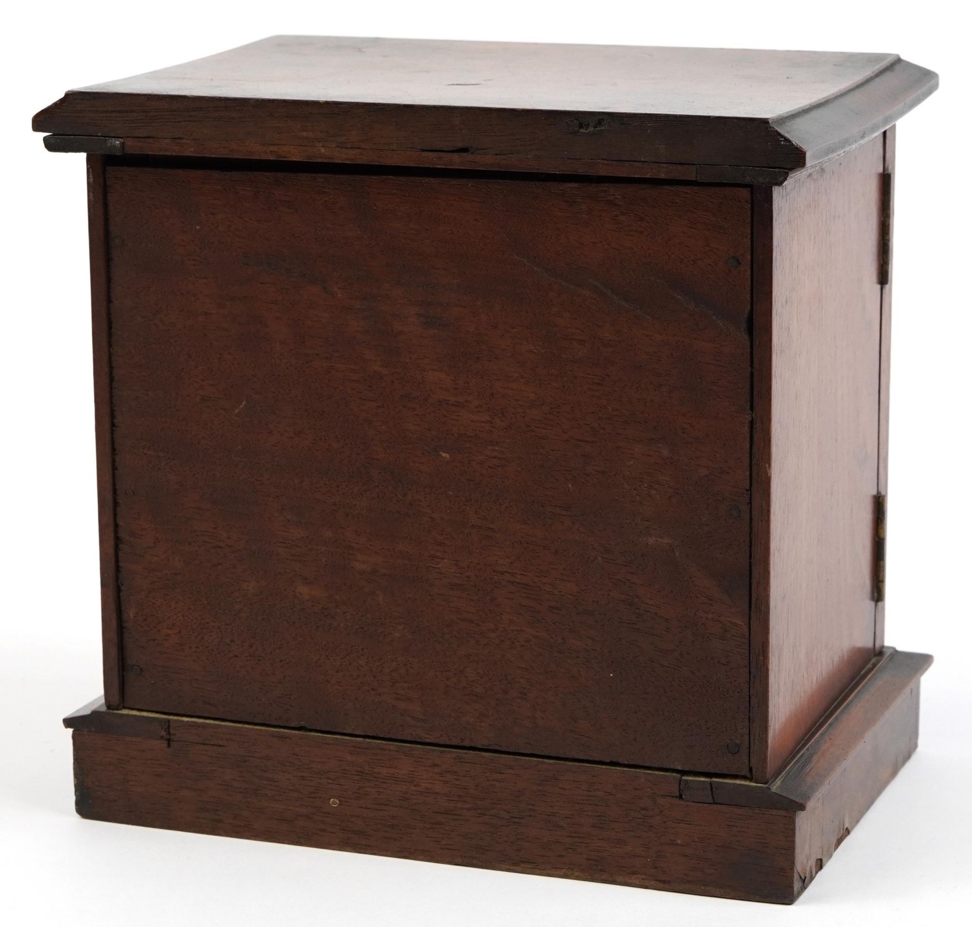 19th century burr walnut table top specimen chest with two doors enclosing four drawers, 22cm H x - Bild 2 aus 4