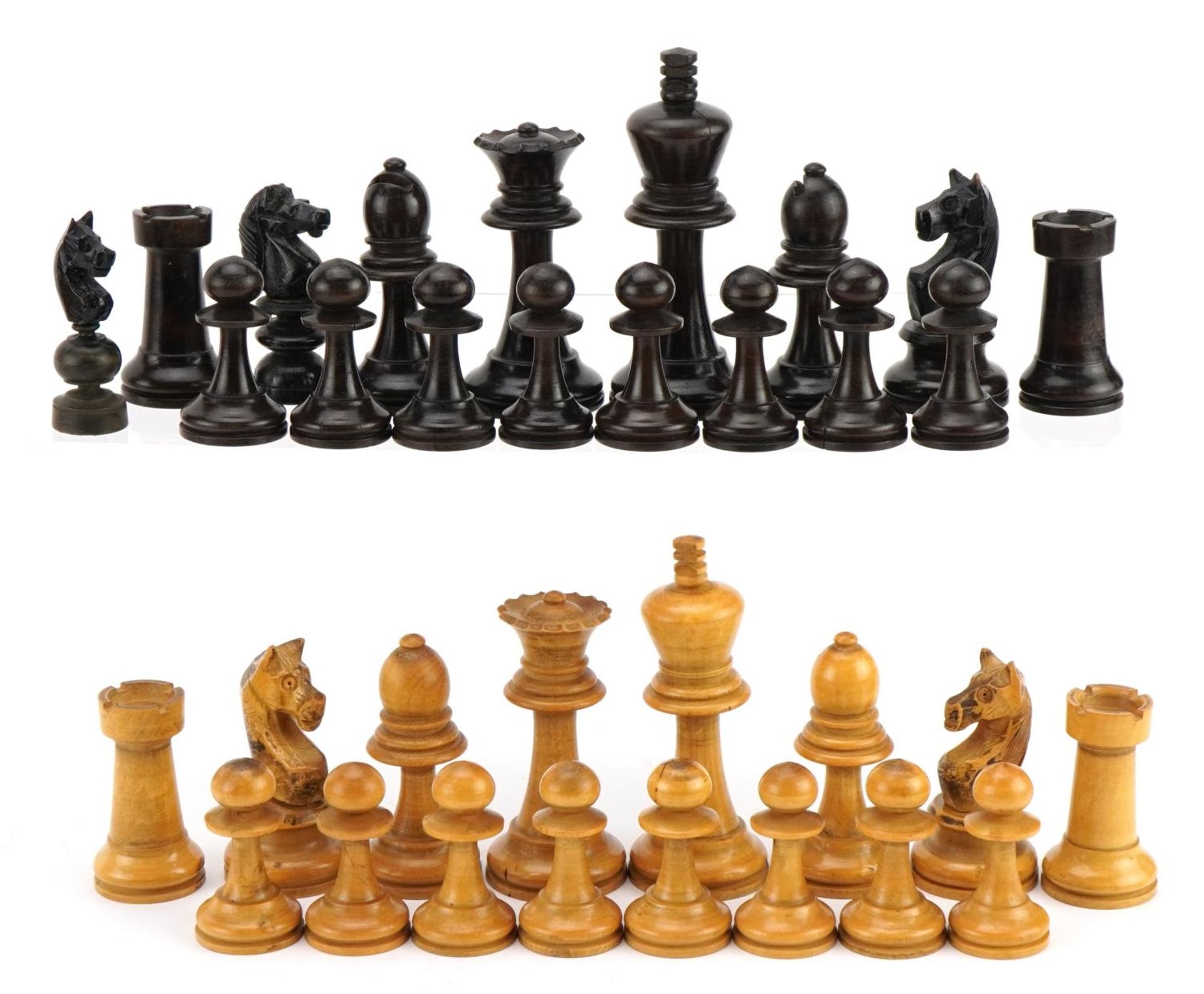 Boxwood and ebonised Staunton pattern chess set with wooden case, the largest pieces each 8.5cm high - Image 2 of 7