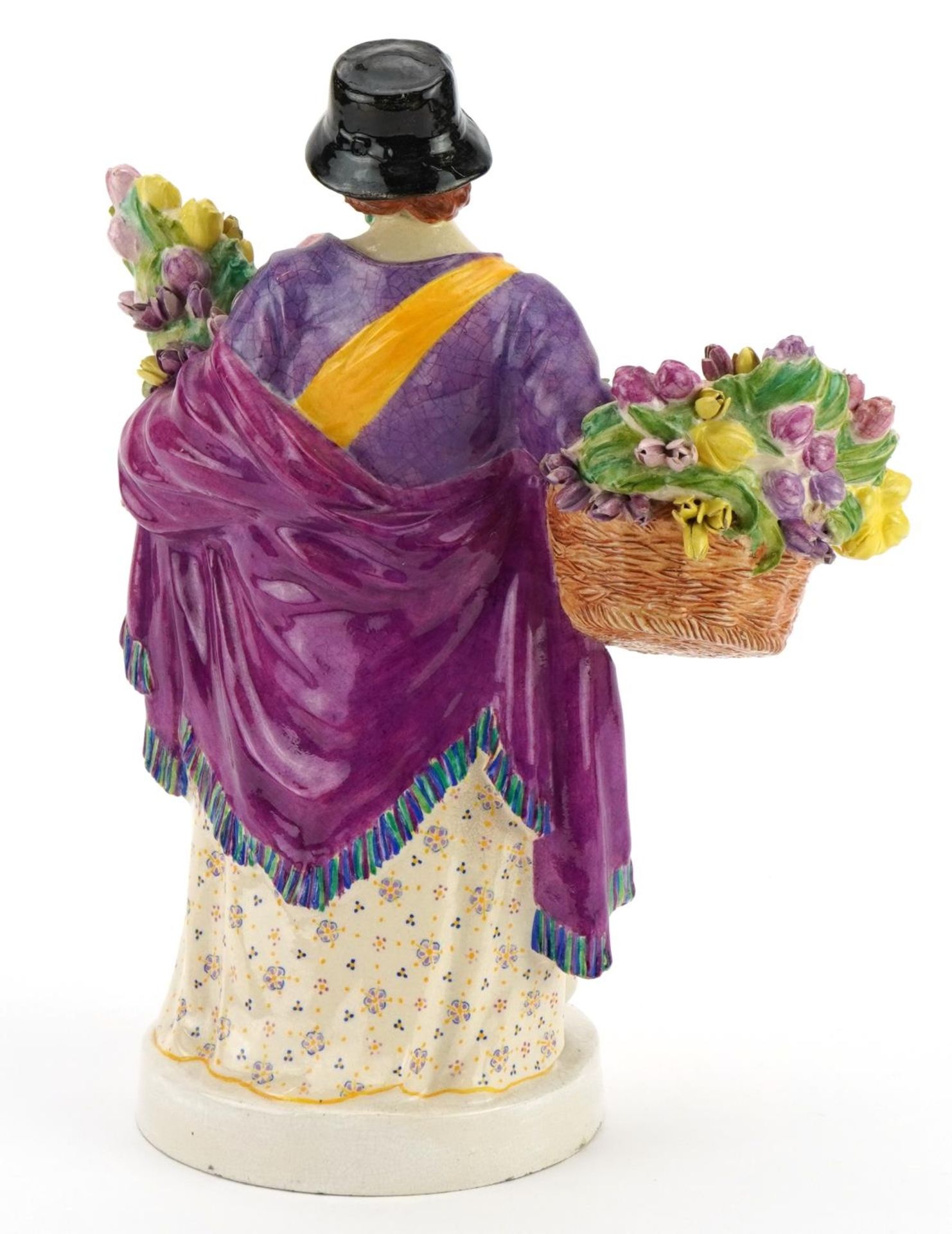 Charles Vyse, Chelsea Pottery figurine of a mother with child holding flowers, signed and dated 1921 - Bild 2 aus 4