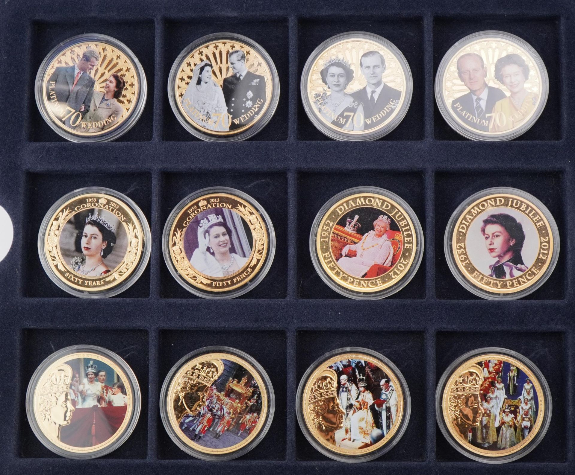 Collection of commemorative proof coins arranged in a fitted case including Diamond Jubilee, - Bild 2 aus 5