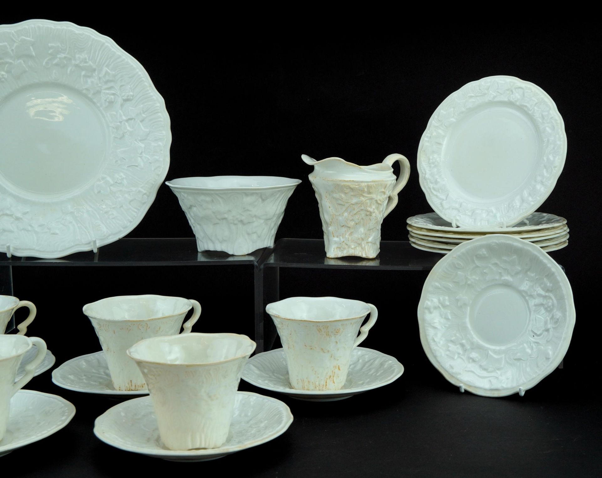Royal Stafford Old English Oak bone china teaware including cups with saucers and sugar bowl, the - Bild 3 aus 4