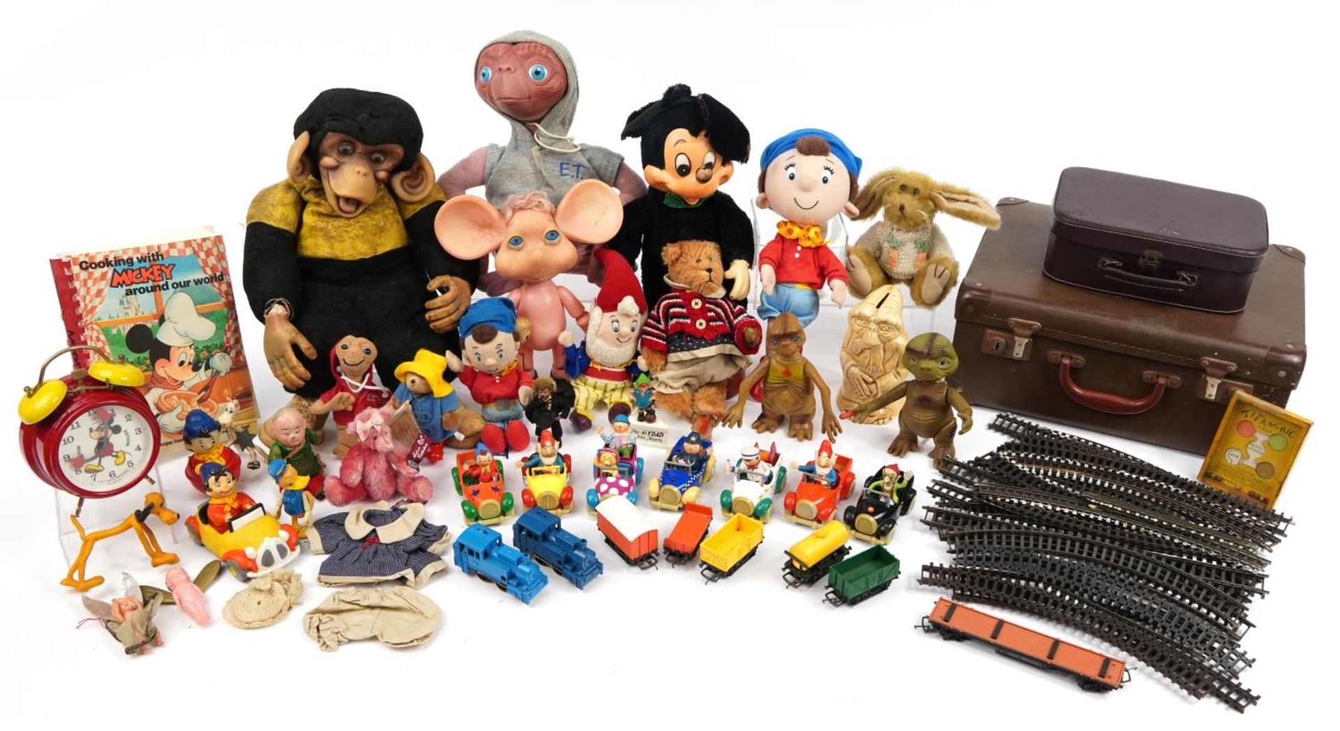 Vintage and later toys including Corgi Noddy Toyland cars, ET figures, model railway trains and