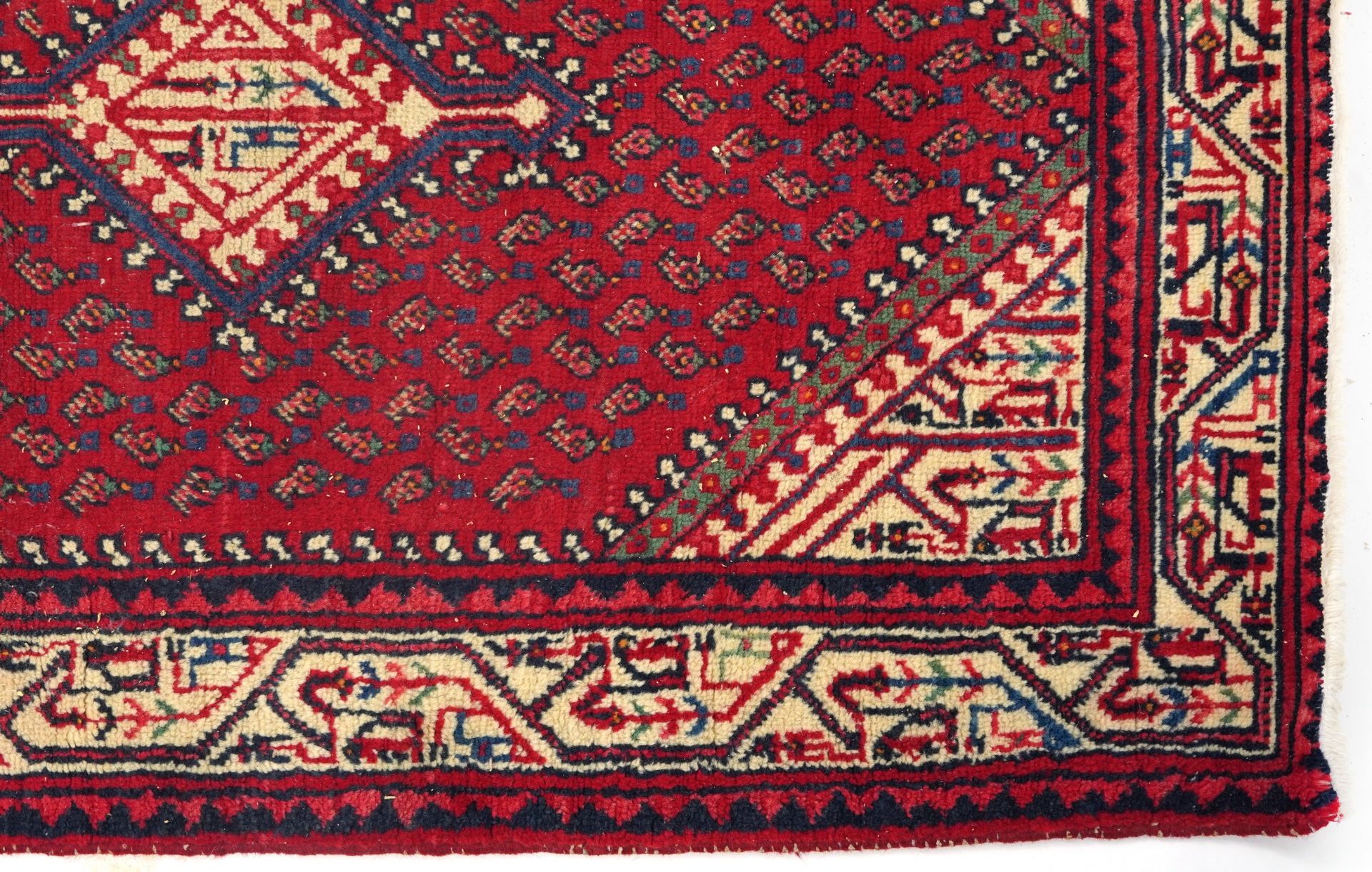 Rectangular Middle Eastern red ground rug, 155cm x 105cm - Bild 5 aus 6