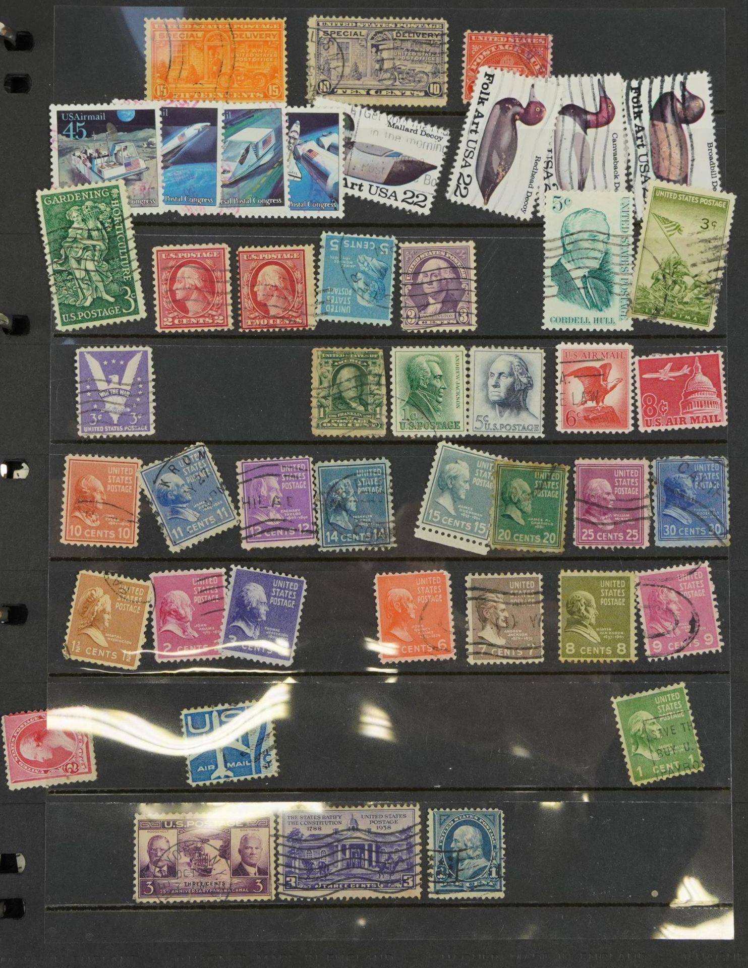 Extensive collection of 19th century and later British and World stamps arranged in nineteen - Bild 9 aus 11