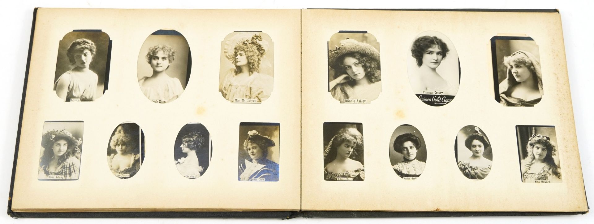 Ogden's photo album with photos including Lord Kitchener, Baden Power and theatrical actresses - Bild 7 aus 10