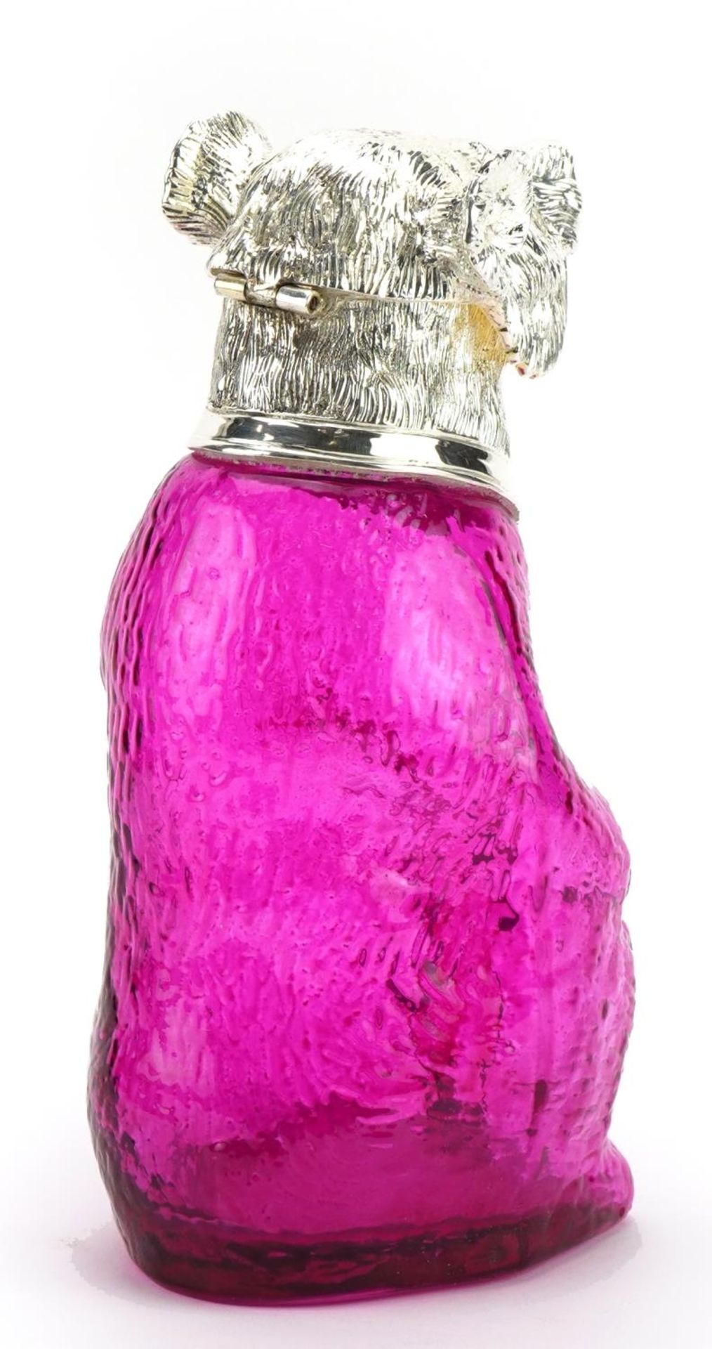Cranberry coloured glass claret jug in the form of a bear with silver plated mount, 22cm high - Bild 2 aus 4
