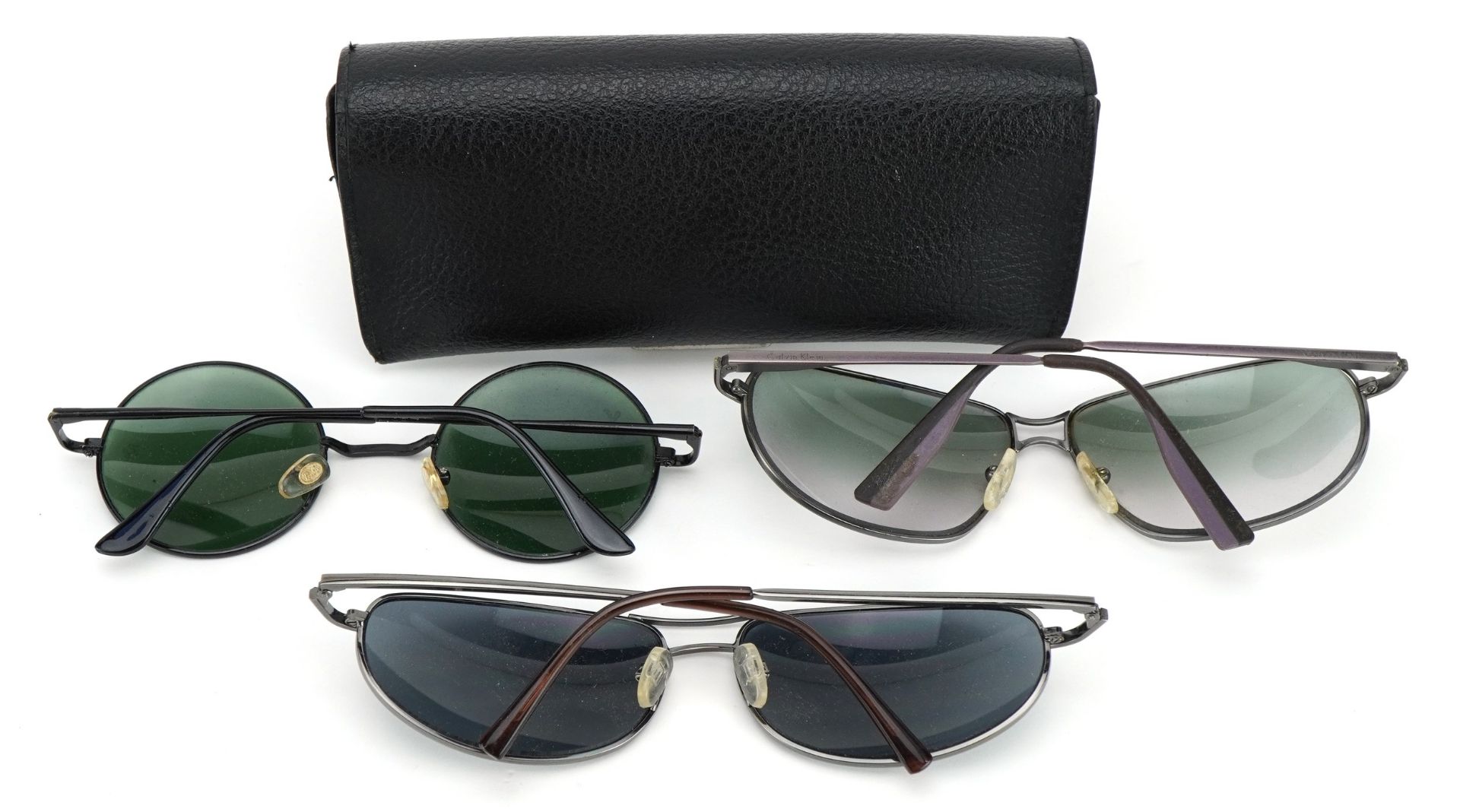 Three pairs of vintage sunglasses including RayBan and Calvin Klein - Image 2 of 3