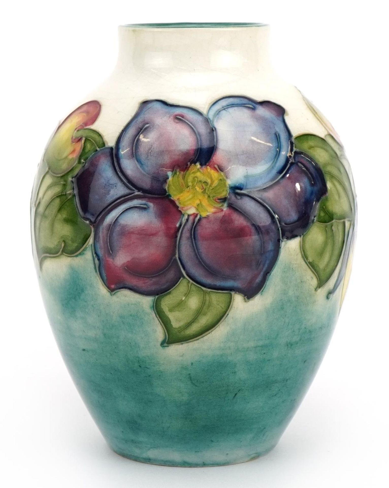 Moorcroft Pottery vase hand painted with flowers, 12.5cm high - Bild 2 aus 3