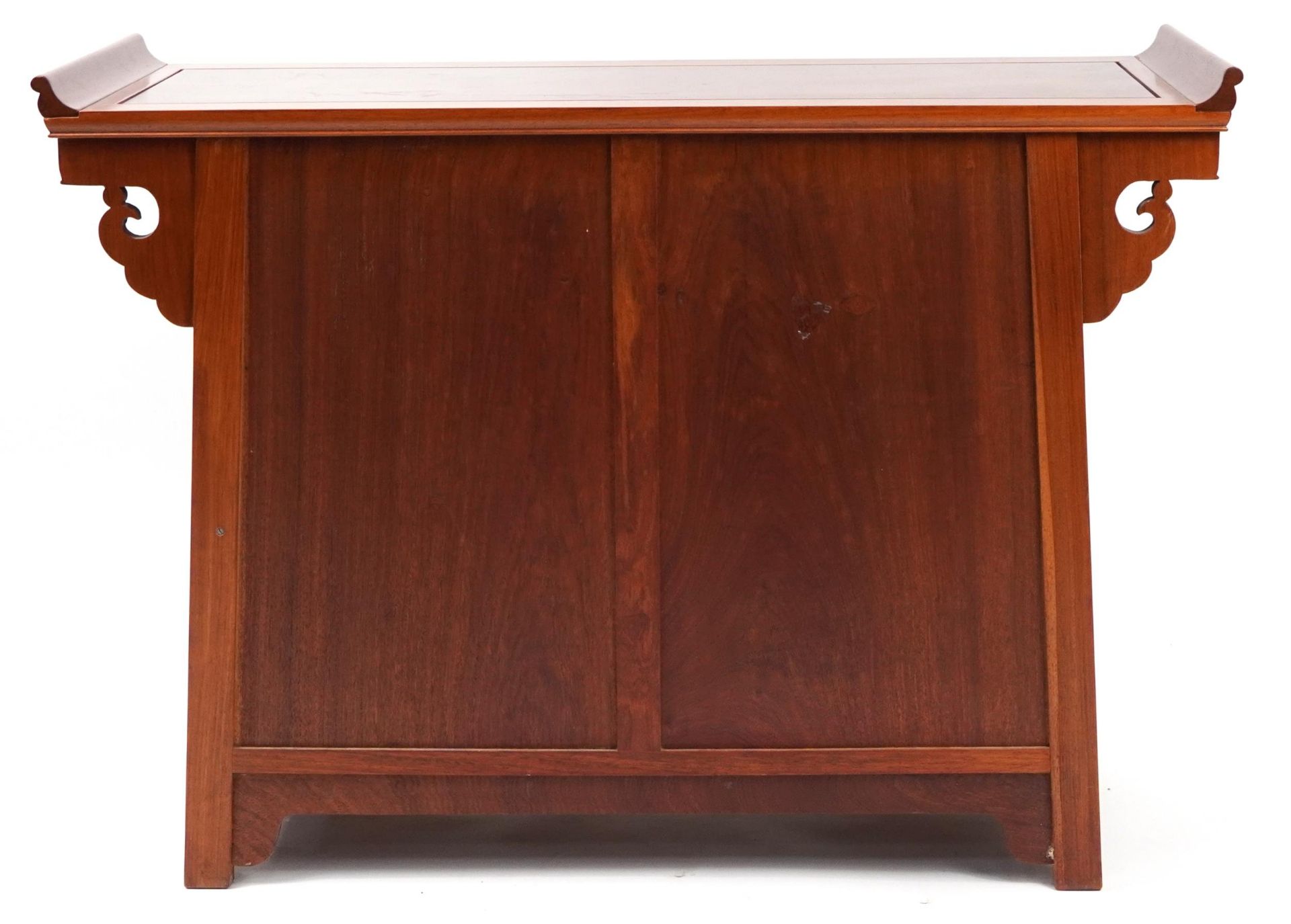 Chinese hardwood side cabinet with a pair of drawers above a pair of cupboard doors, 84cm H x - Bild 4 aus 4