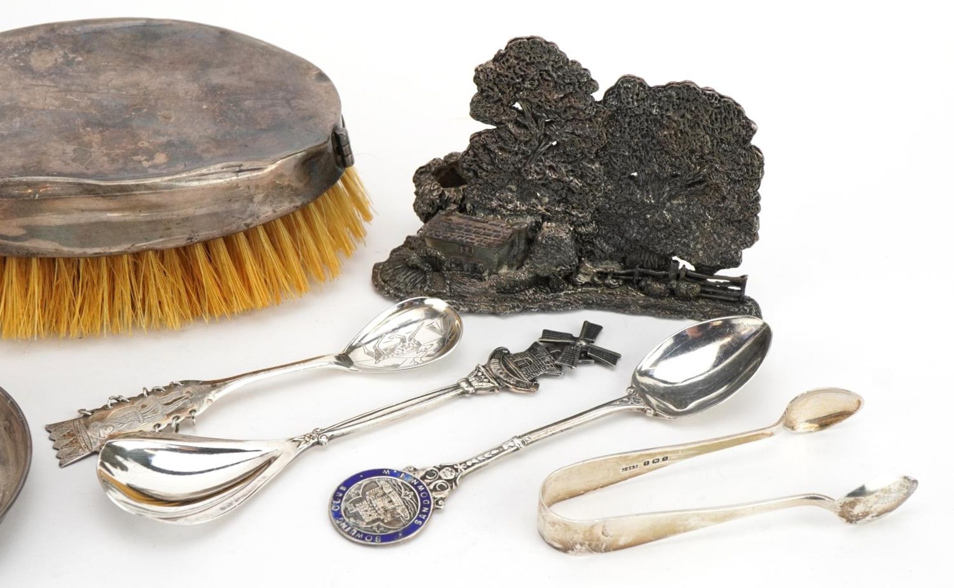 Silver and white metal objects including a silver backed clothes brush, thimbles, teaspoons and a - Image 3 of 4