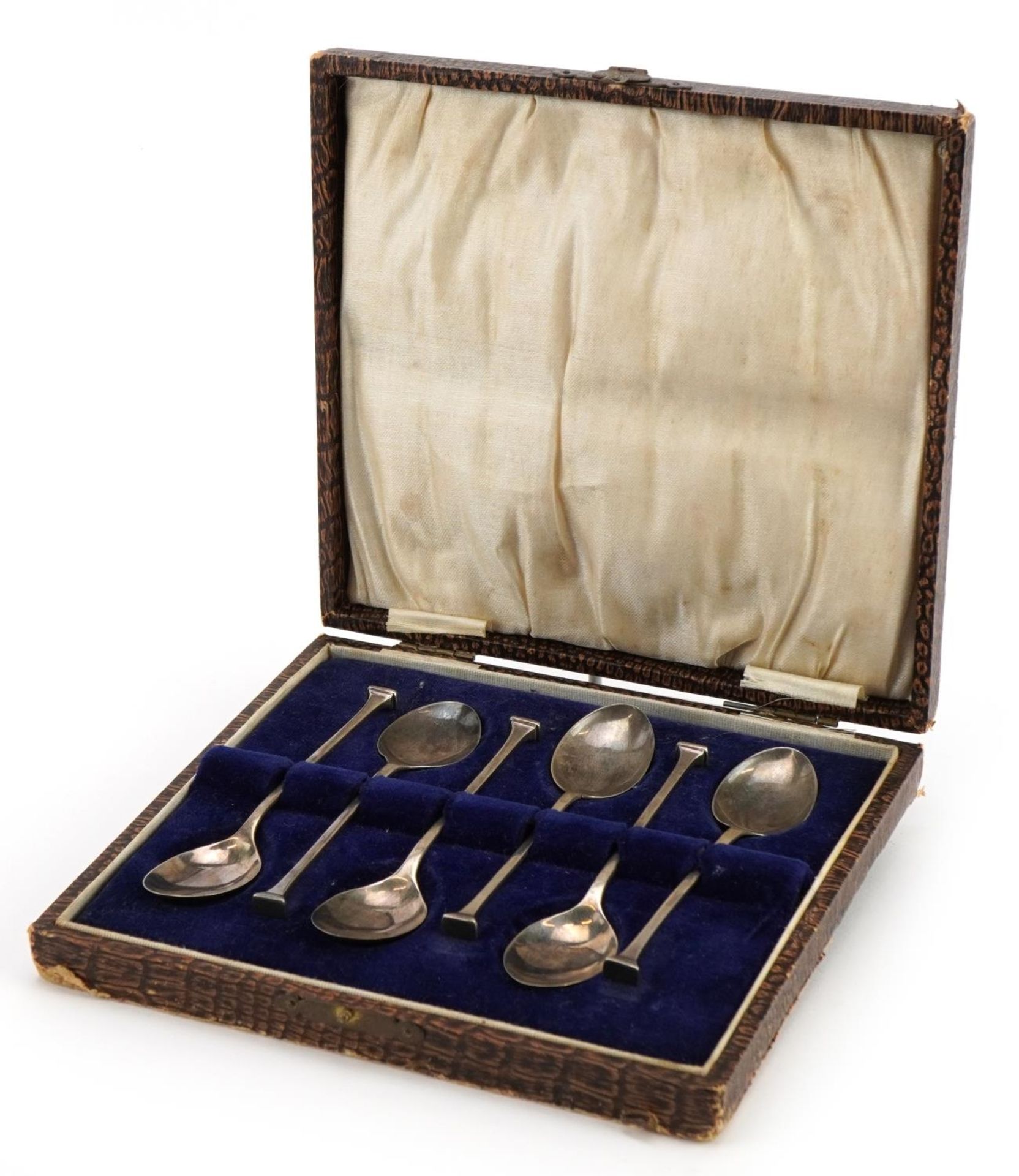Henry Williamson Ltd, set of six George V silver teaspoons housed in a fitted silk lined case,