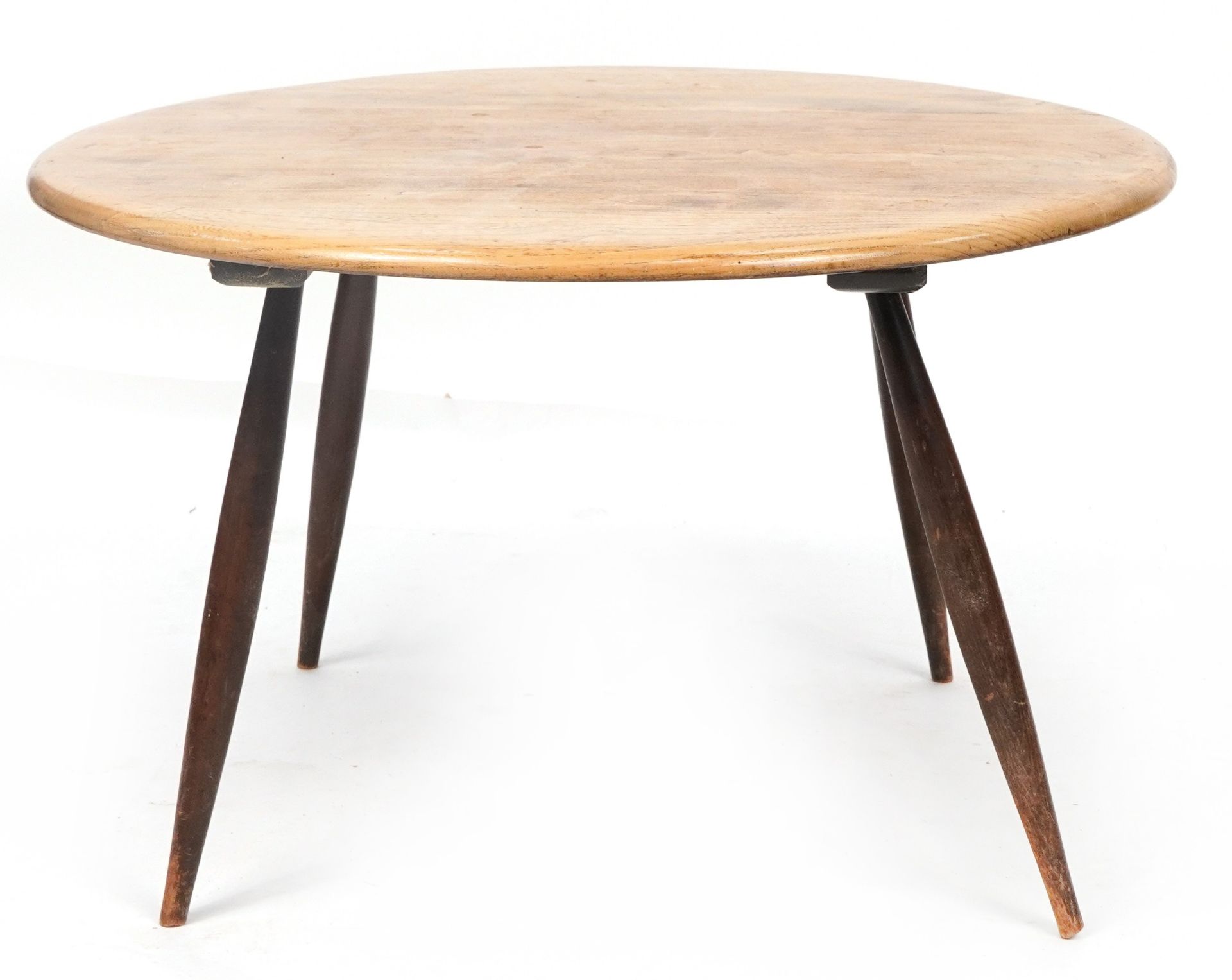 Ercol elm circular occasional table, 44cm high x 74cm in diameter