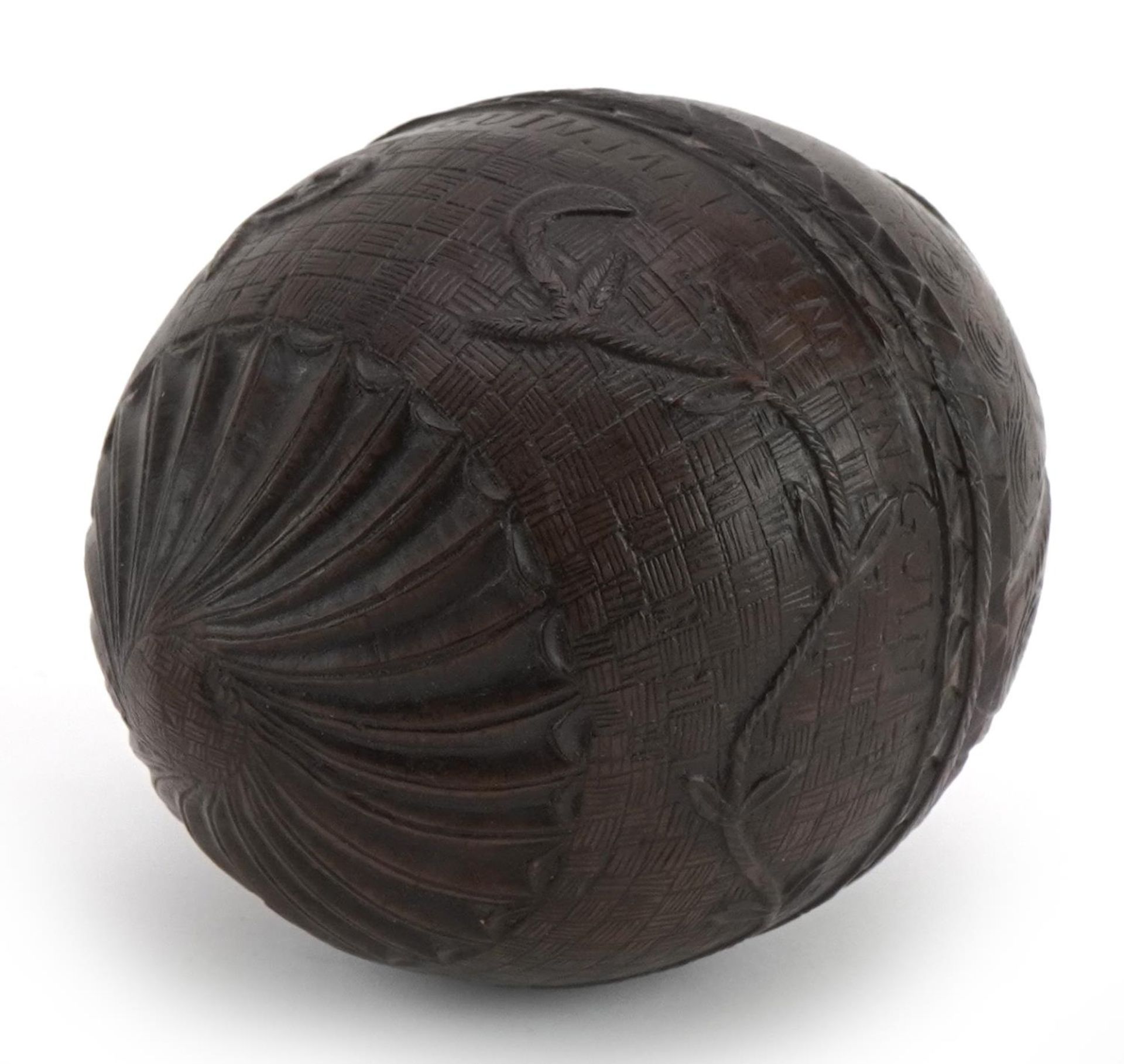 Antique coconut shell carved in the form of a bearded man inscribed Jane En Guin Martin EnGuin, 12. - Image 2 of 3