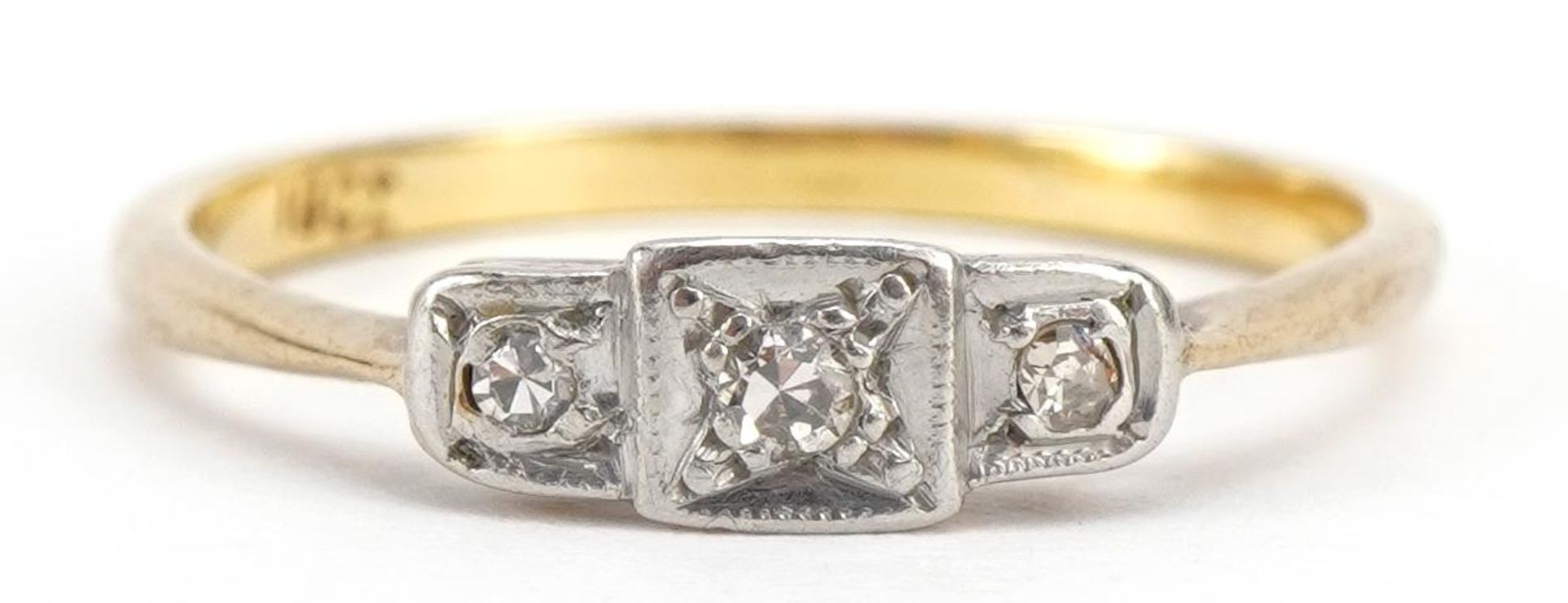 18ct gold diamond three stone ring, size L, 1.6g