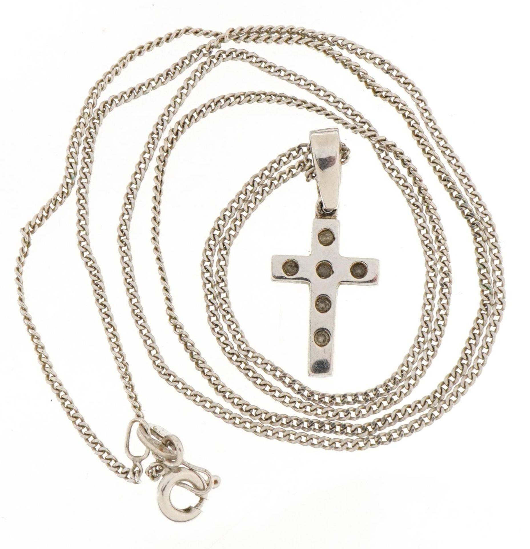 9ct white gold cross pendant set with six diamonds on a 9ct white gold curb link necklace, 2.2cm - Image 2 of 4